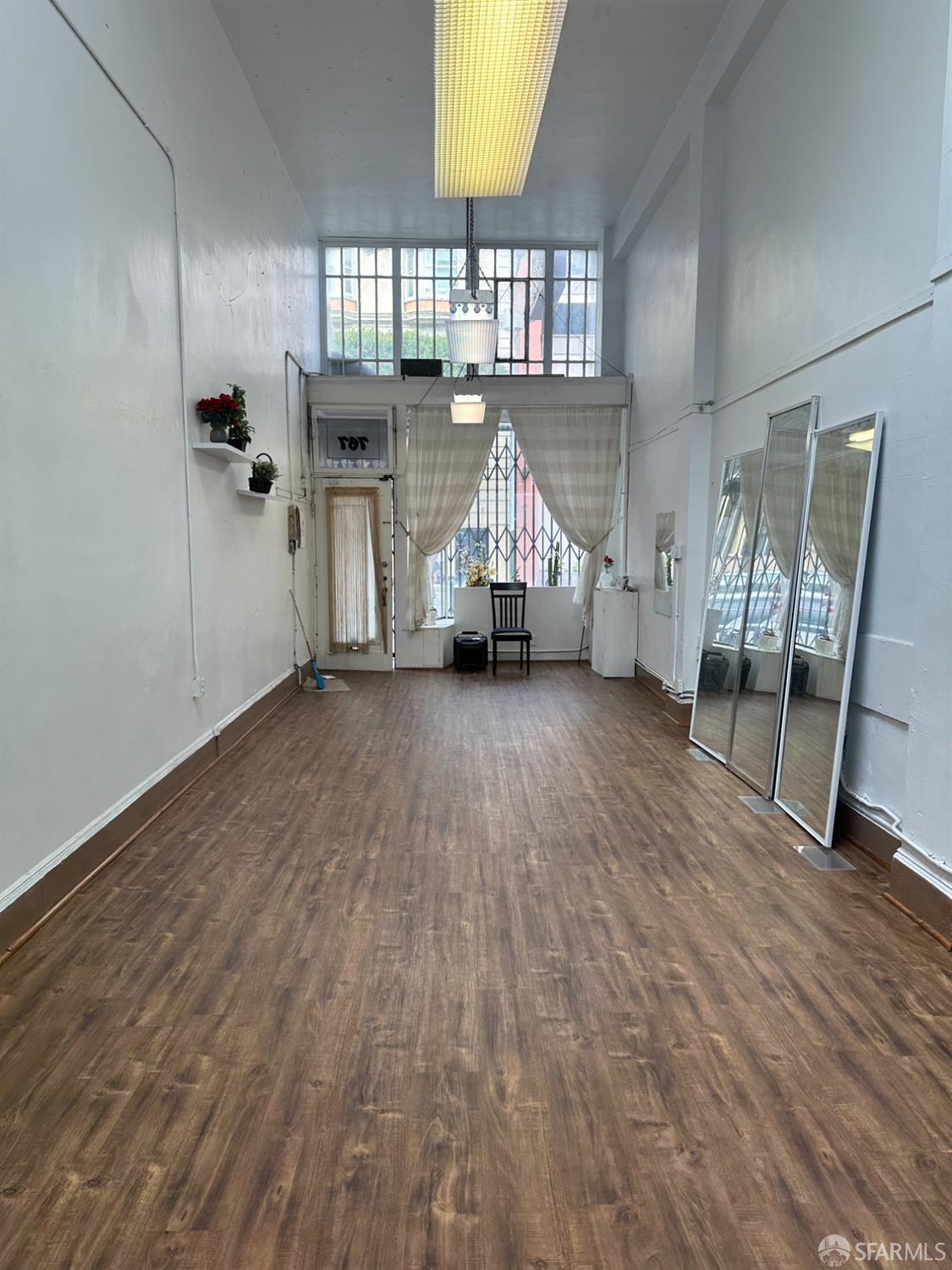 Detail Gallery Image 3 of 8 For 767 Bush St, San Francisco,  CA 94108 - – Beds | – Baths