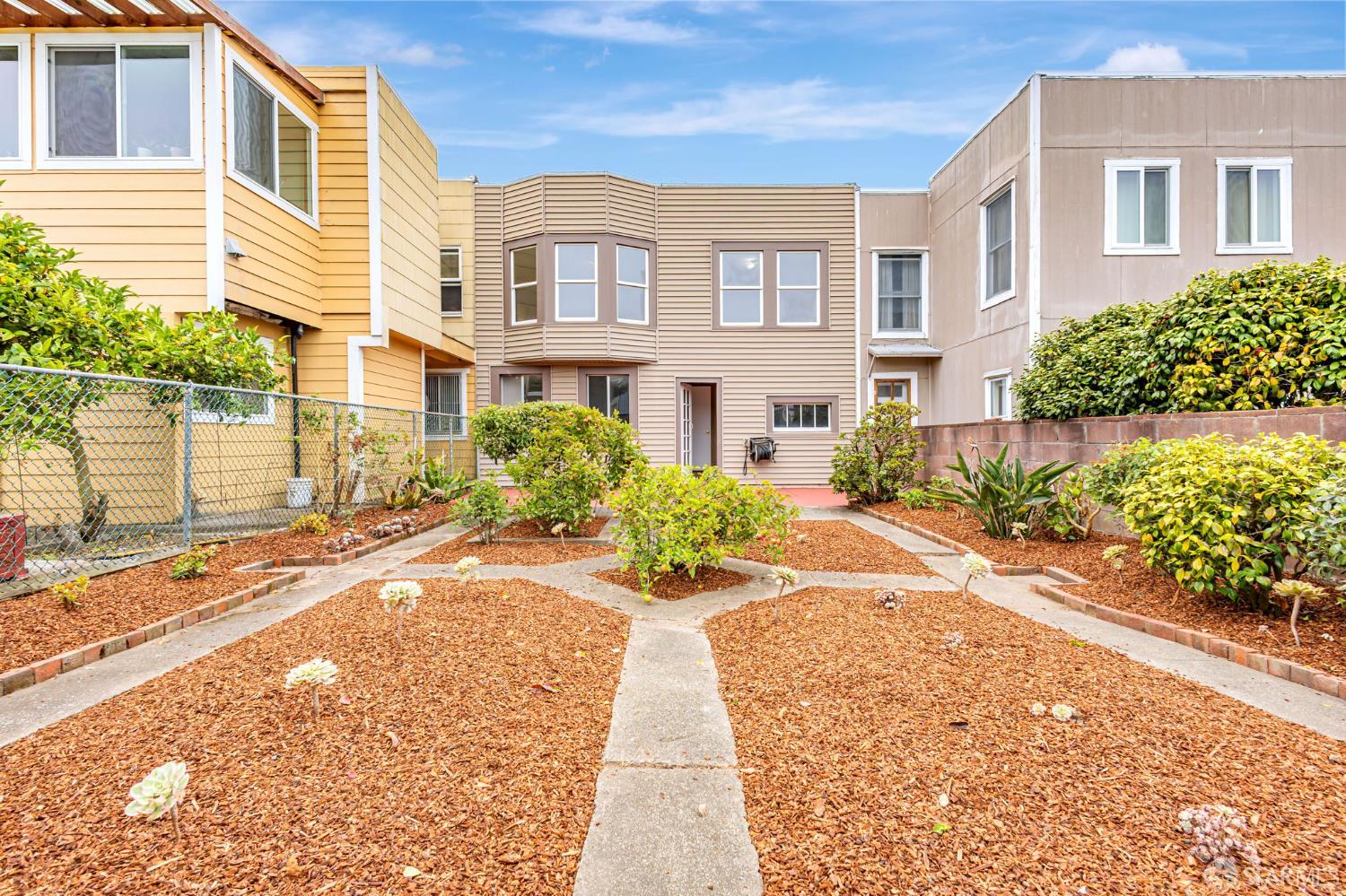 Detail Gallery Image 22 of 27 For 1750 26th Ave, San Francisco,  CA 94122 - 2 Beds | 1 Baths