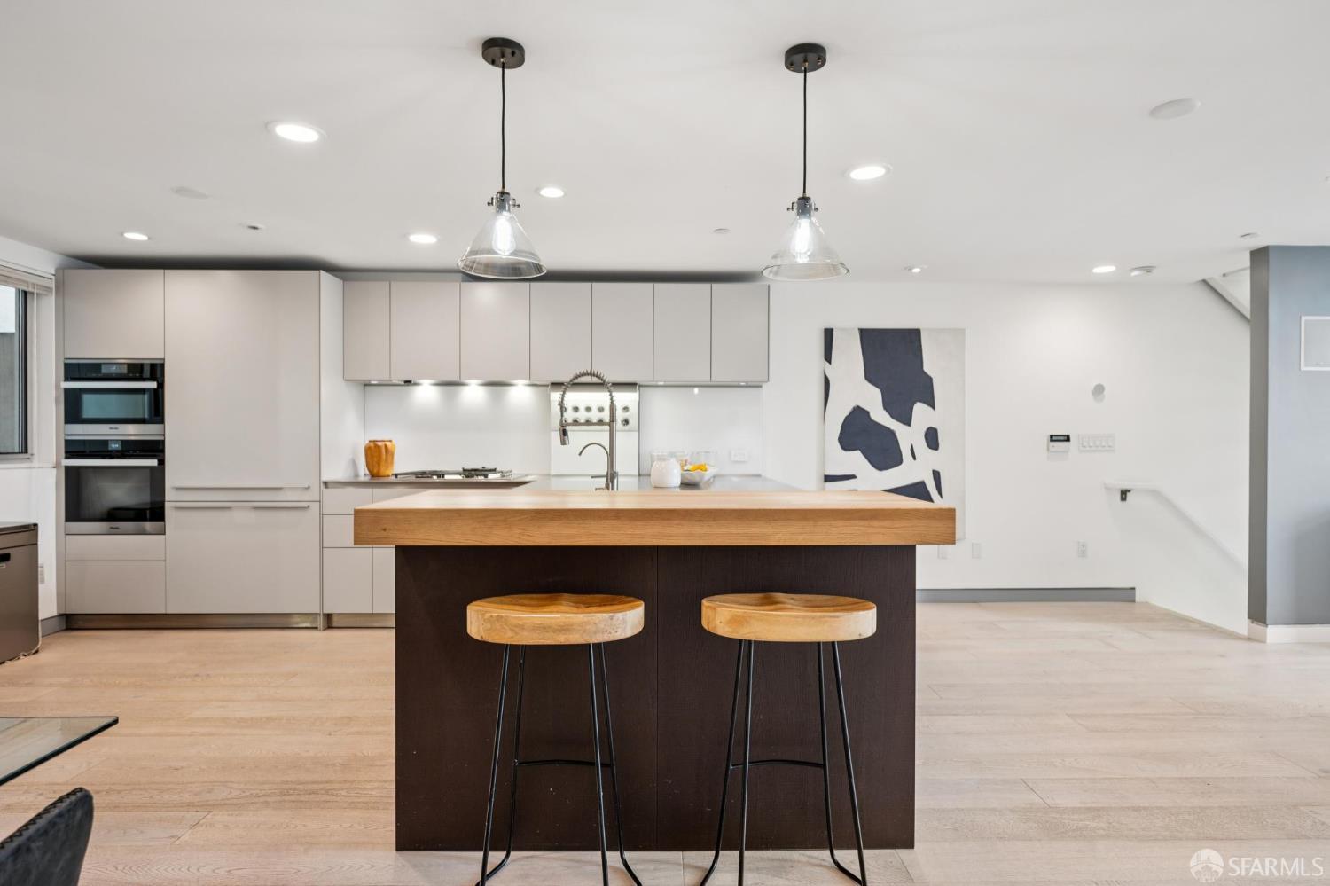 Detail Gallery Image 18 of 52 For 188 South Park St #3,  San Francisco,  CA 94107 - 2 Beds | 2/1 Baths
