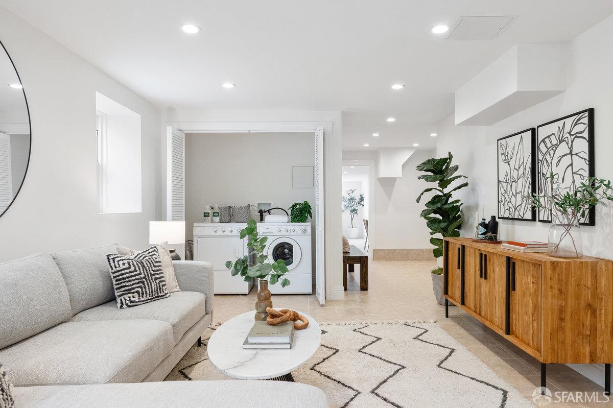 Detail Gallery Image 30 of 51 For 115 Pinehurst Way, San Francisco,  CA 94127 - 3 Beds | 3 Baths