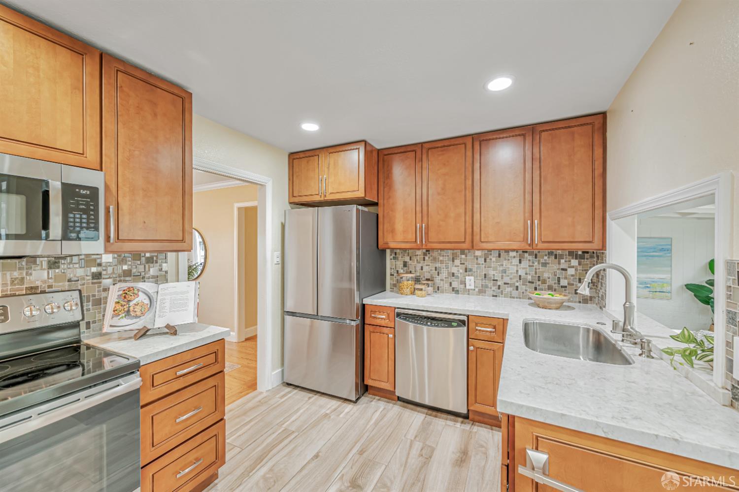 Detail Gallery Image 18 of 45 For 1280 Kains Ave, San Bruno,  CA 94066 - 3 Beds | 2 Baths