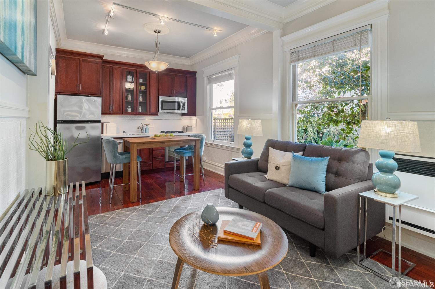Detail Gallery Image 3 of 17 For 38 Landers St, San Francisco,  CA 94114 - 1 Beds | 1 Baths