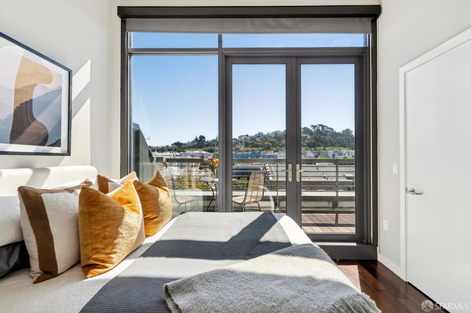 Detail Gallery Image 43 of 56 For 2101 Bryant St #306,  San Francisco,  CA 94110 - 3 Beds | 3 Baths