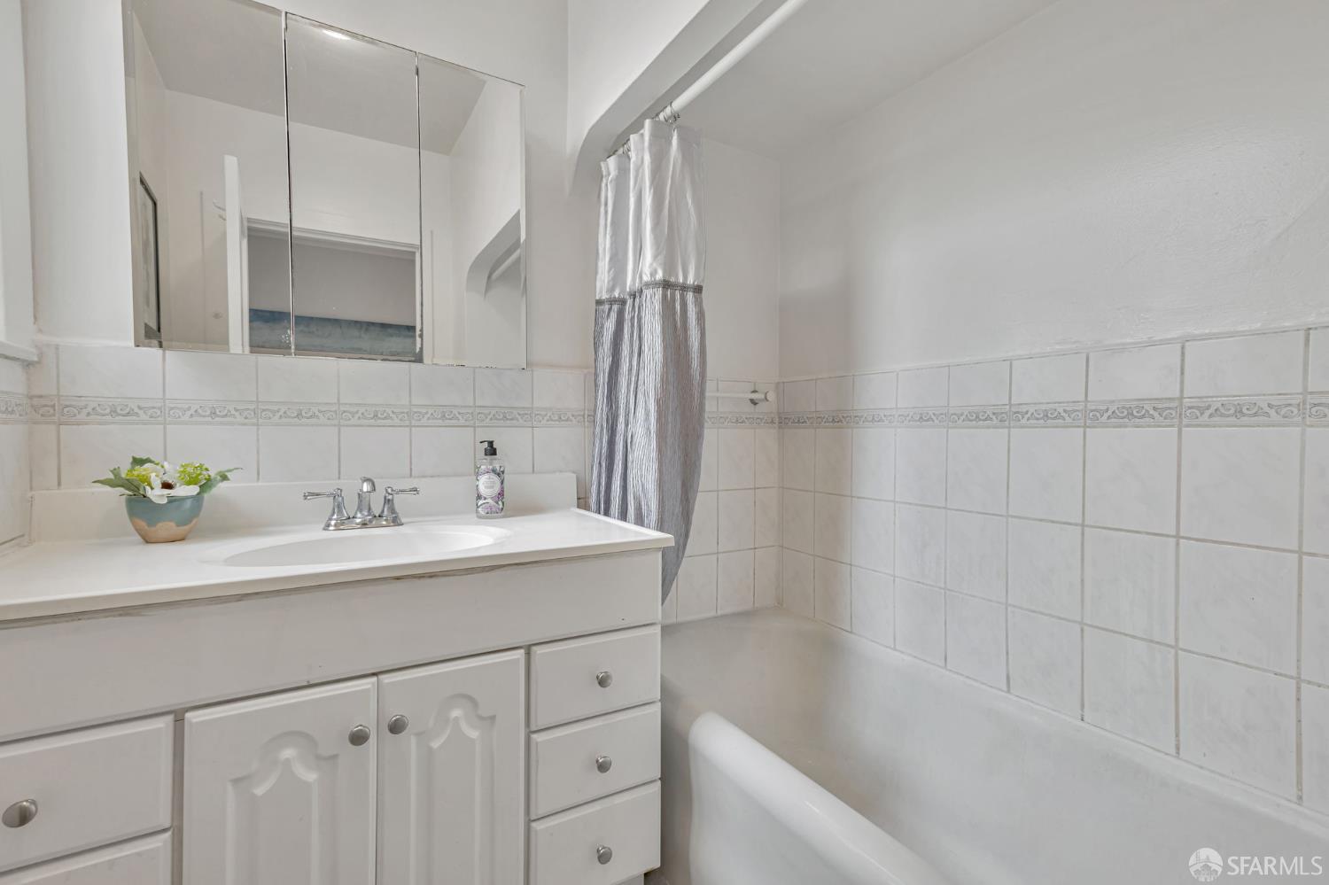 Detail Gallery Image 17 of 27 For 1750 26th Ave, San Francisco,  CA 94122 - 2 Beds | 1 Baths