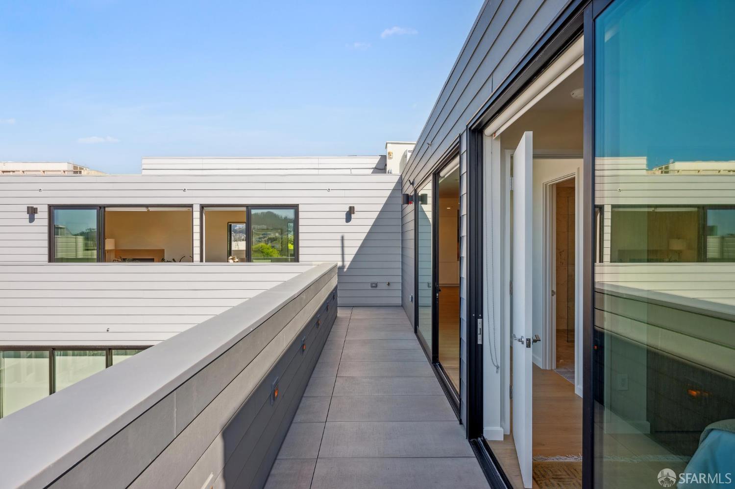 Detail Gallery Image 16 of 47 For 3657 California St, San Francisco,  CA 94118 - 3 Beds | 3 Baths