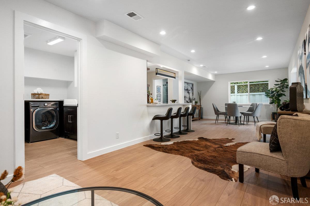 Detail Gallery Image 31 of 40 For 800 Larkspur Dr, Millbrae,  CA 94030 - 3 Beds | 3 Baths