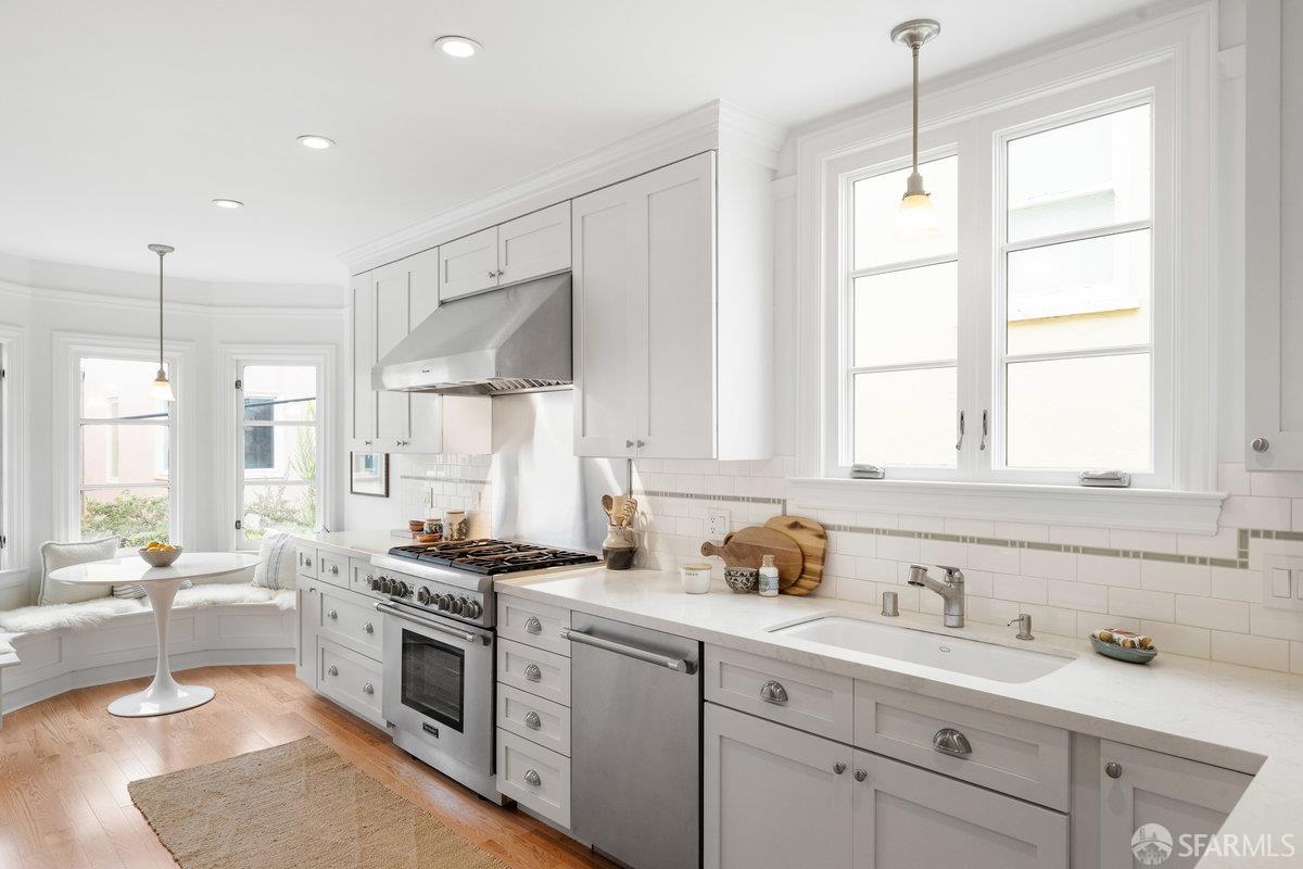 Detail Gallery Image 14 of 51 For 115 Pinehurst Way, San Francisco,  CA 94127 - 3 Beds | 3 Baths