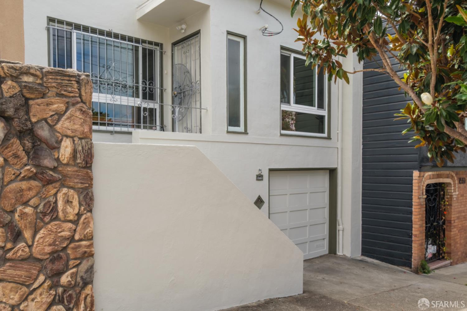 Detail Gallery Image 24 of 24 For 1547 Mckinnon Ave, San Francisco,  CA 94124 - 2 Beds | 1 Baths