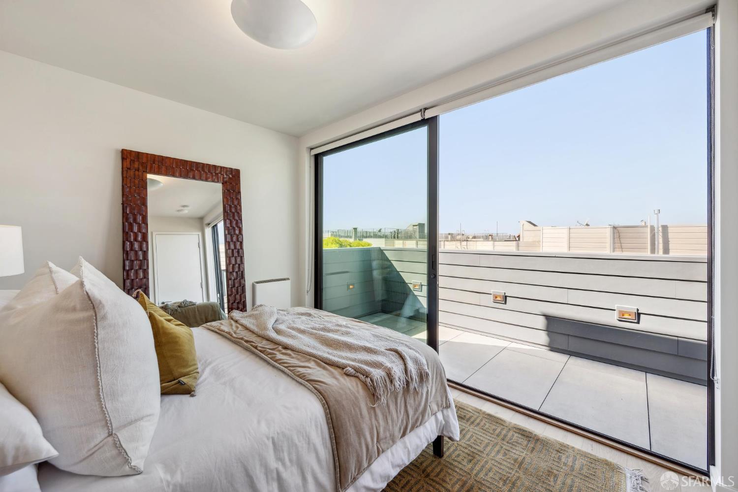 Detail Gallery Image 31 of 47 For 3657 California St, San Francisco,  CA 94118 - 3 Beds | 3 Baths
