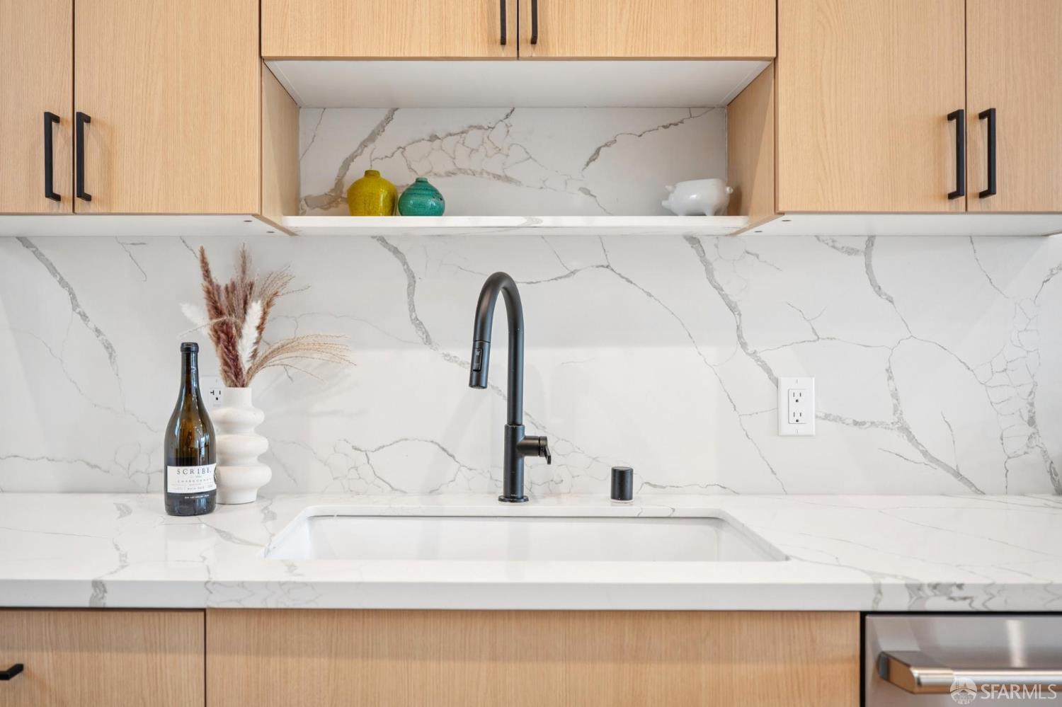 Detail Gallery Image 7 of 20 For 1117 Guerrero St #5,  San Francisco,  CA 94110 - 1 Beds | 1/1 Baths