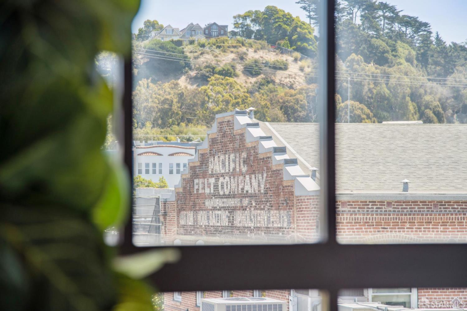 Detail Gallery Image 17 of 56 For 2101 Bryant St #306,  San Francisco,  CA 94110 - 3 Beds | 3 Baths