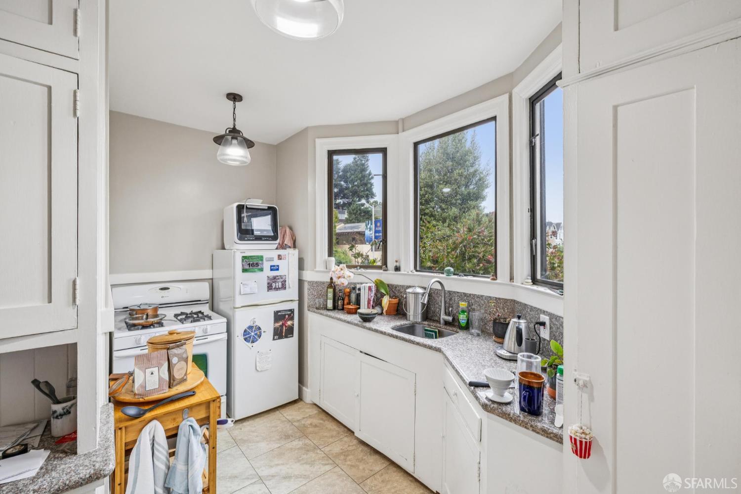 Detail Gallery Image 14 of 63 For 265 Rivoli St, San Francisco,  CA 94117 - – Beds | – Baths