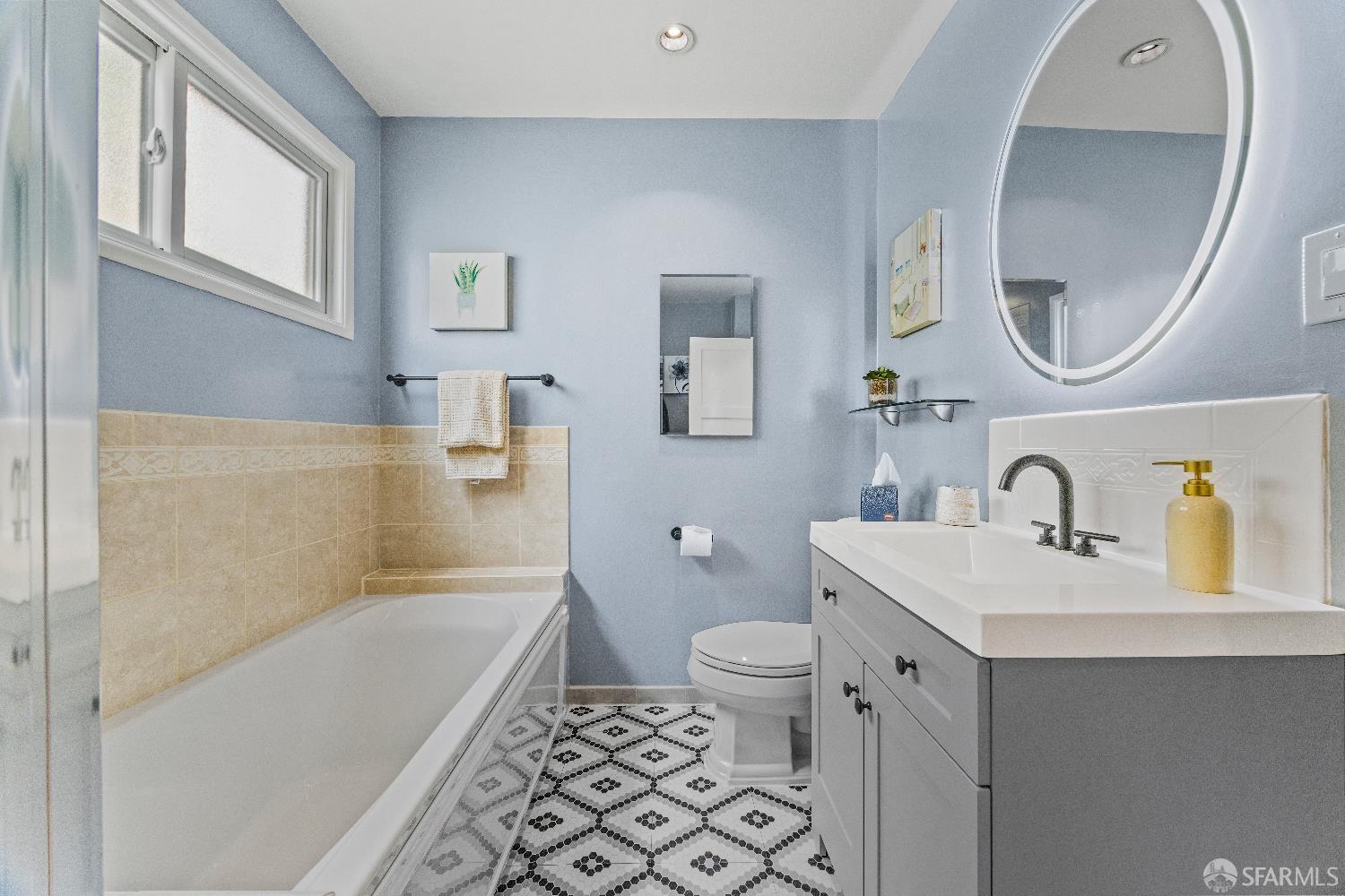 Detail Gallery Image 18 of 31 For 50 Parkwood Dr, Daly City,  CA 94015 - 4 Beds | 3 Baths
