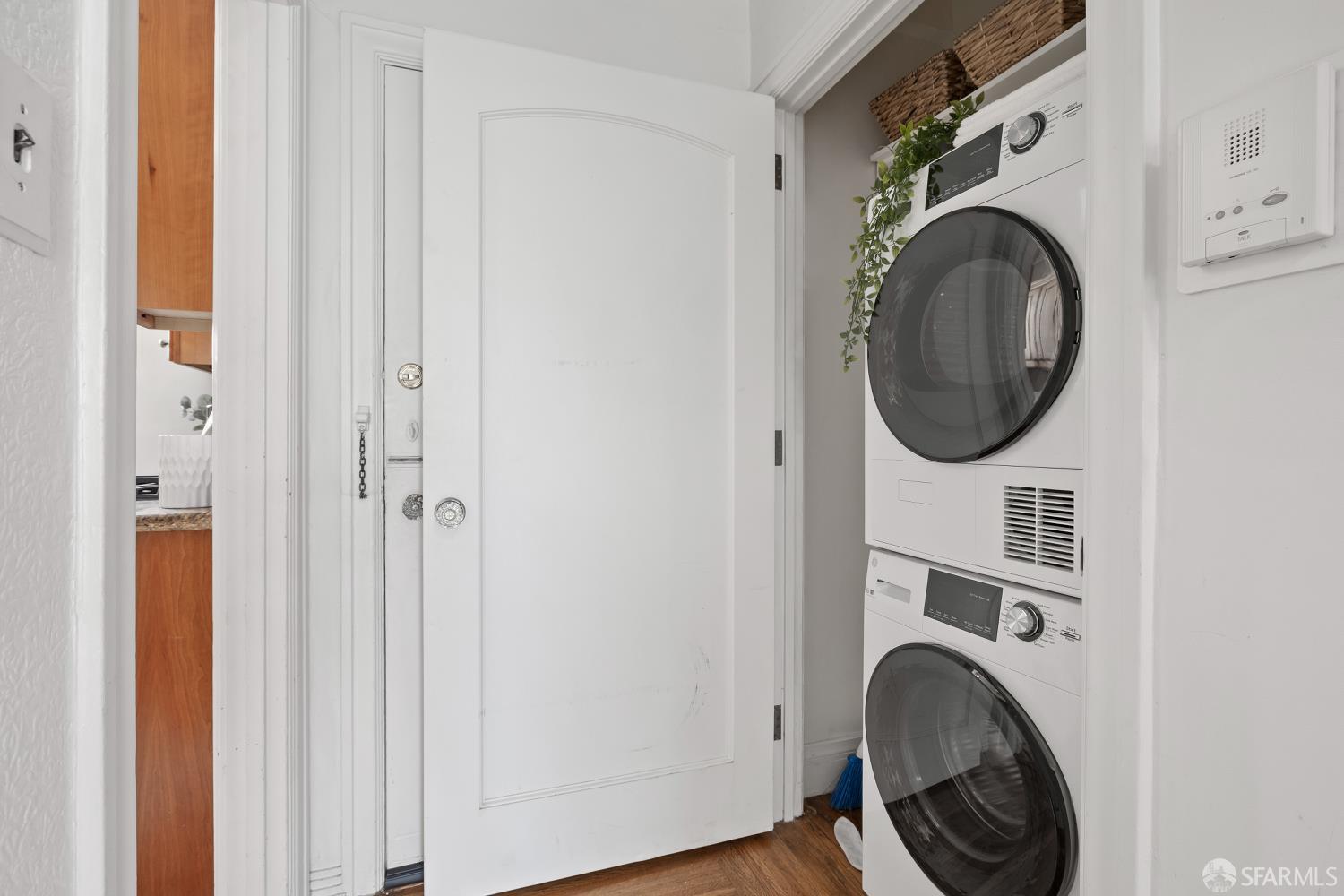 Detail Gallery Image 21 of 26 For 637 Powell St #401,  San Francisco,  CA 94108 - 2 Beds | 1 Baths