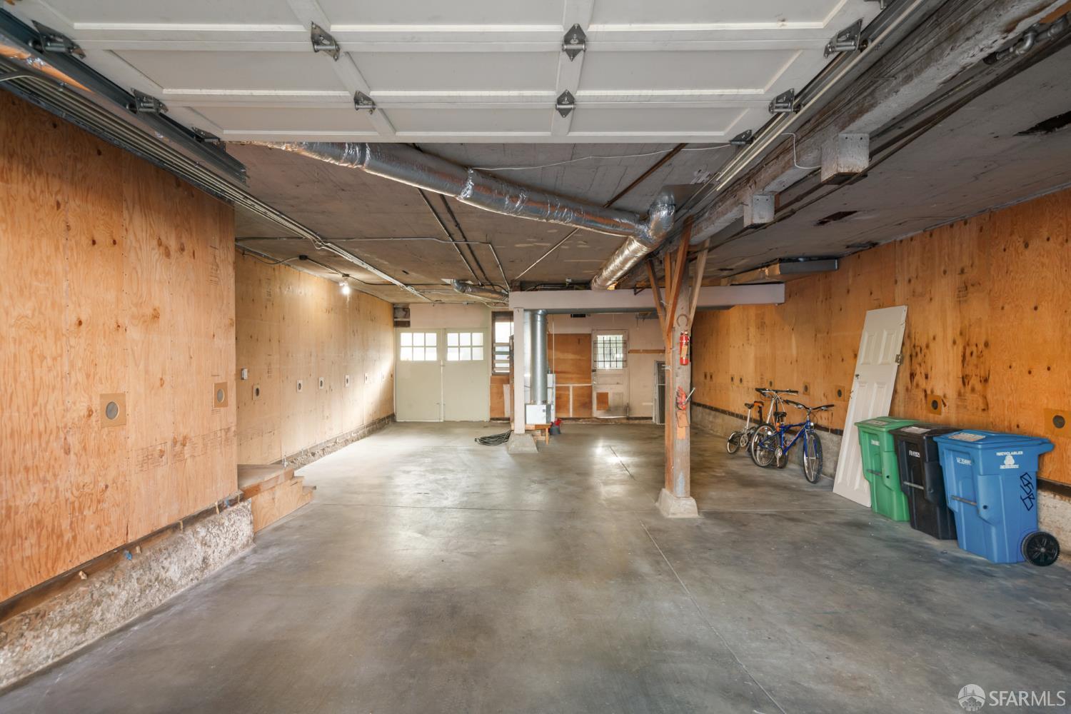 Detail Gallery Image 25 of 33 For 1384 Utah St, San Francisco,  CA 94110 - 2 Beds | 1 Baths