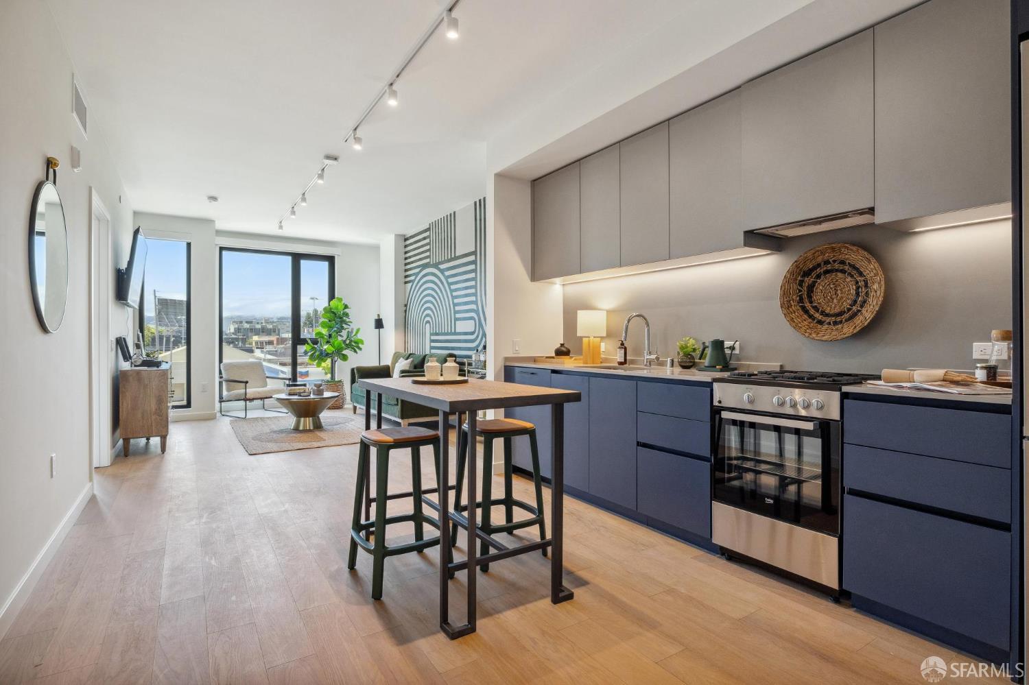 Detail Gallery Image 2 of 18 For 988 Harrison St We2,  San Francisco,  CA 94107 - 1 Beds | 1 Baths