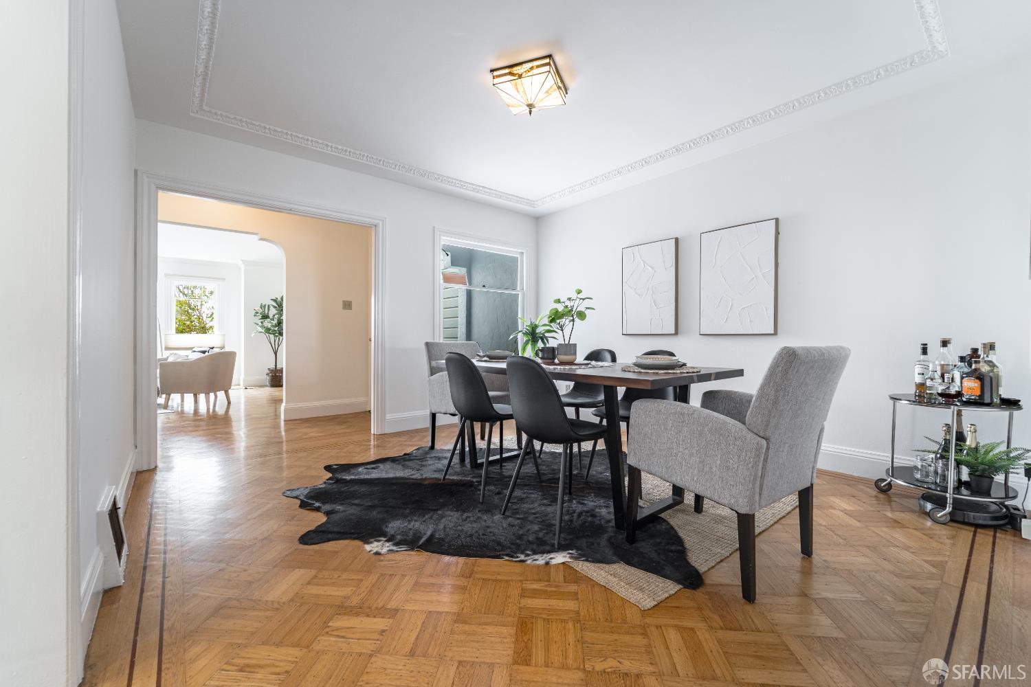 Detail Gallery Image 7 of 38 For 2212 15th Ave, San Francisco,  CA 94116 - 2 Beds | 1 Baths