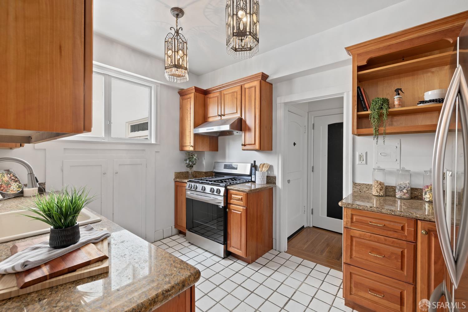 Detail Gallery Image 7 of 26 For 637 Powell St #401,  San Francisco,  CA 94108 - 2 Beds | 1 Baths