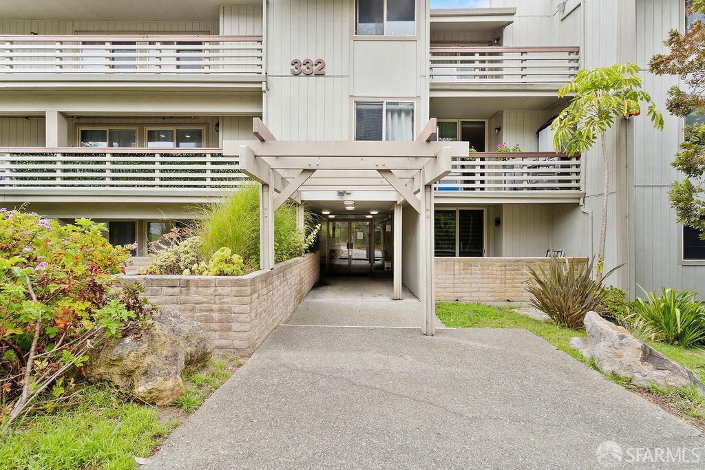 Detail Gallery Image 6 of 40 For 332 Philip Dr #103,  Daly City,  CA 94015 - 2 Beds | 2 Baths