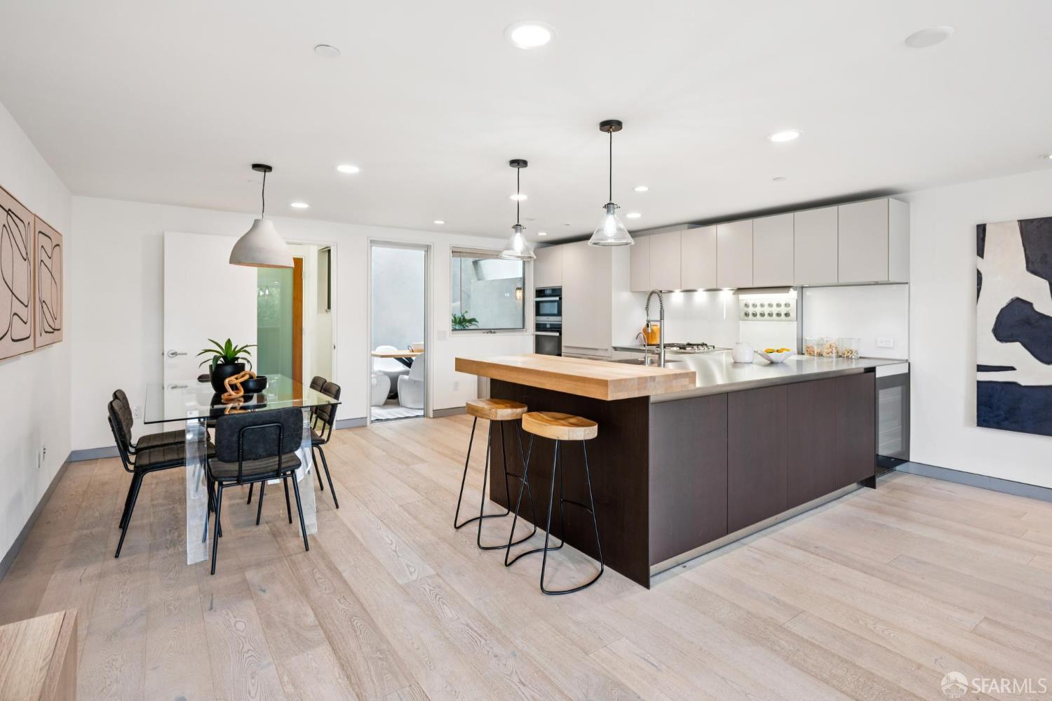 Detail Gallery Image 17 of 52 For 188 South Park St #3,  San Francisco,  CA 94107 - 2 Beds | 2/1 Baths