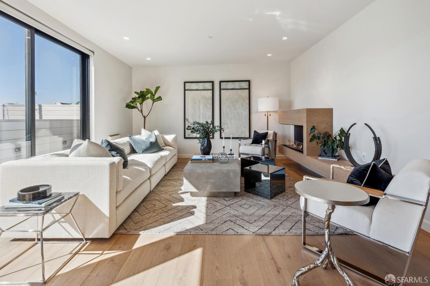 Detail Gallery Image 7 of 47 For 3657 California St, San Francisco,  CA 94118 - 3 Beds | 3 Baths
