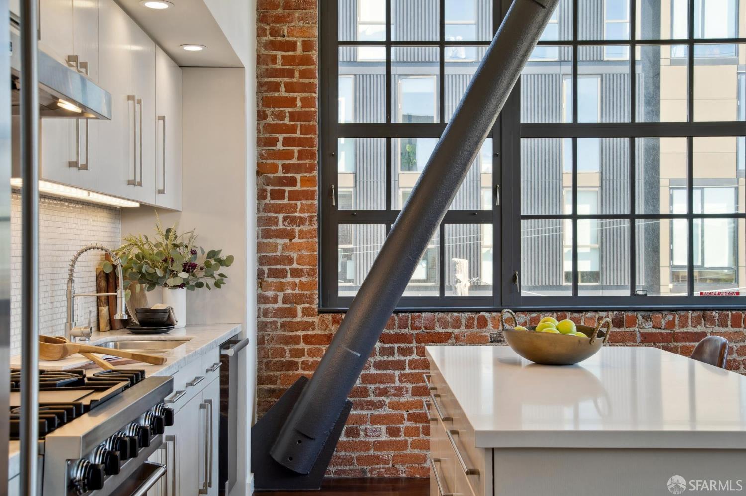 Detail Gallery Image 11 of 56 For 2101 Bryant St #306,  San Francisco,  CA 94110 - 3 Beds | 3 Baths