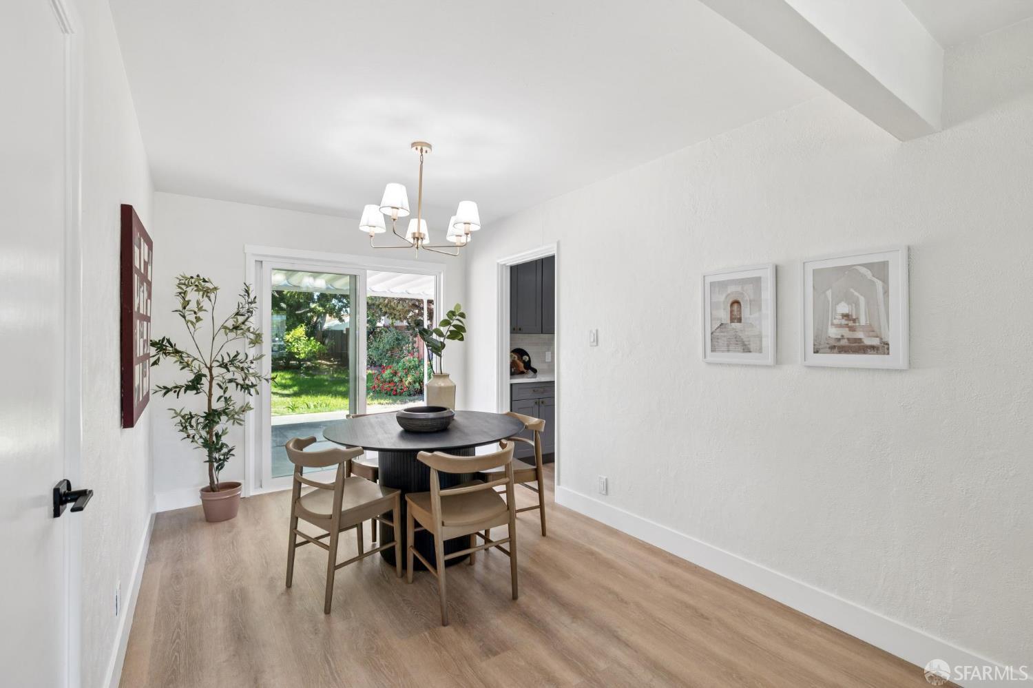 Detail Gallery Image 17 of 63 For 941 Norton St, San Mateo,  CA 94401 - 3 Beds | 1/1 Baths