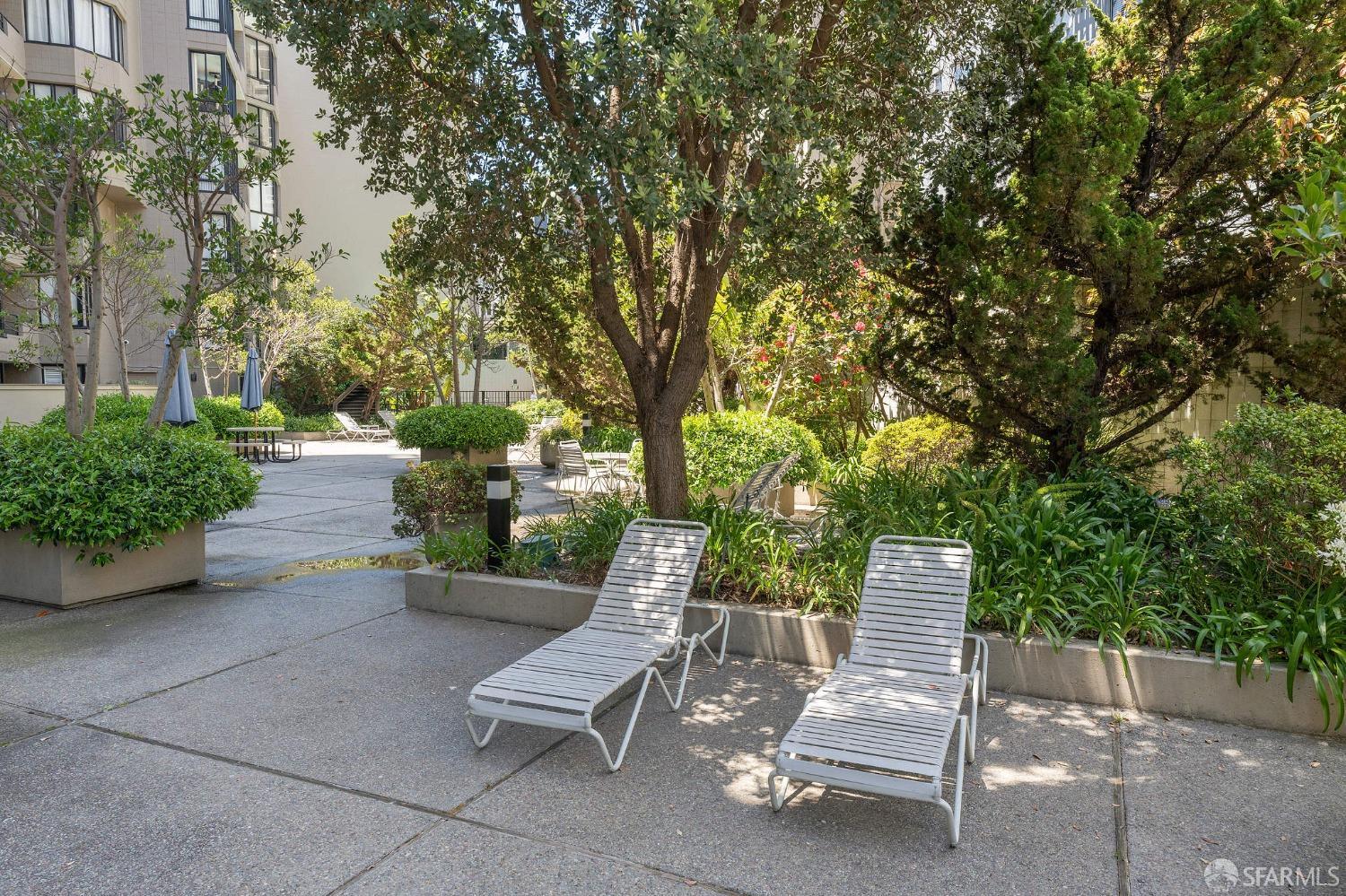 Photo #7: 425065682 Listing: Photo #7