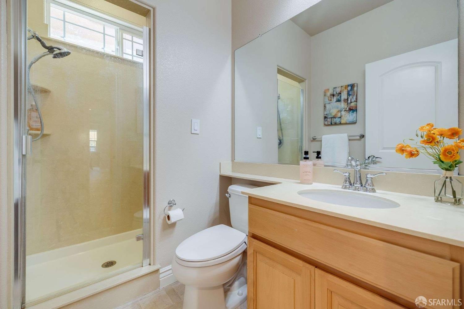 Detail Gallery Image 17 of 52 For 5619 Wells Ln, San Ramon,  CA 94582 - 5 Beds | 3/1 Baths