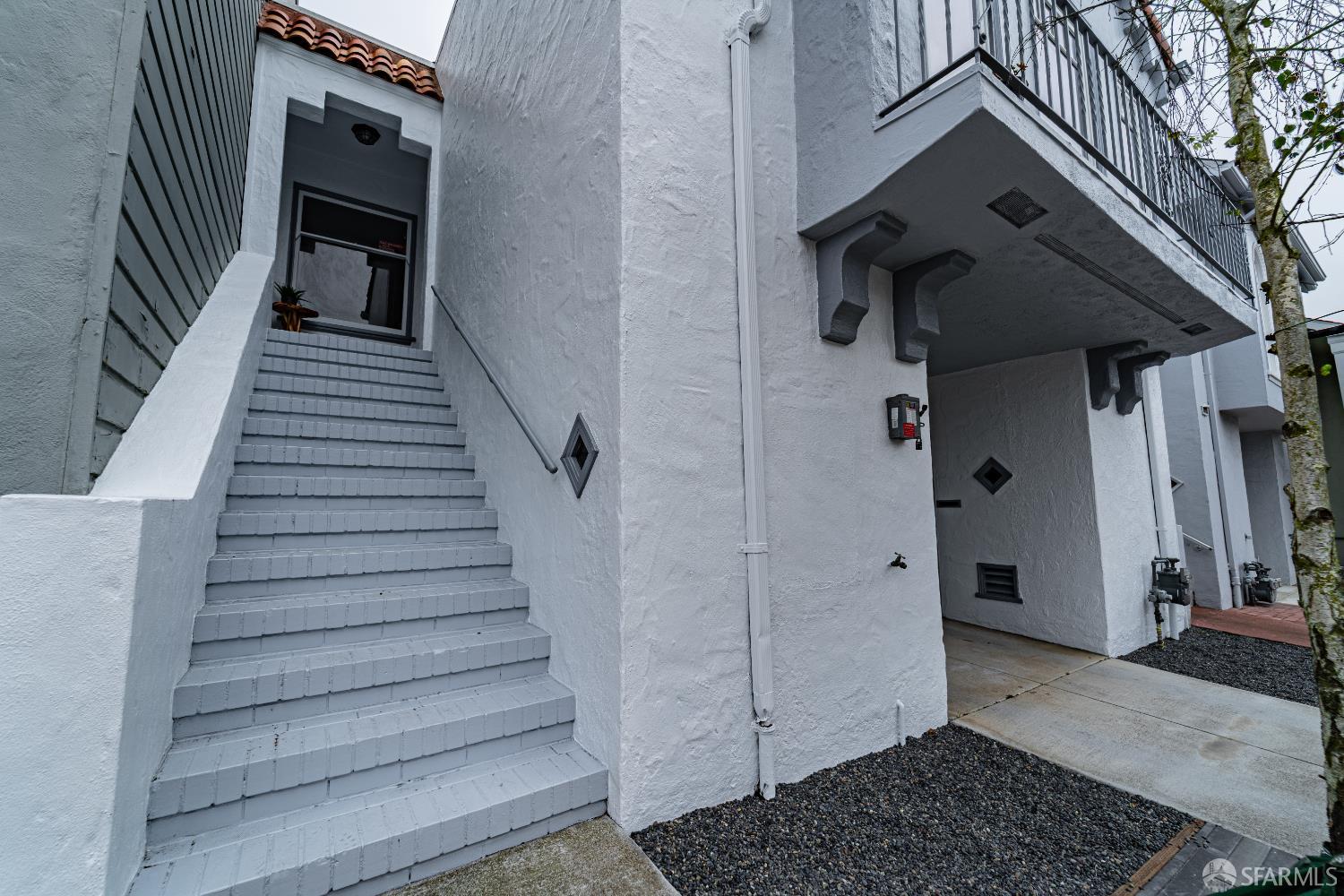 Detail Gallery Image 36 of 38 For 2212 15th Ave, San Francisco,  CA 94116 - 2 Beds | 1 Baths