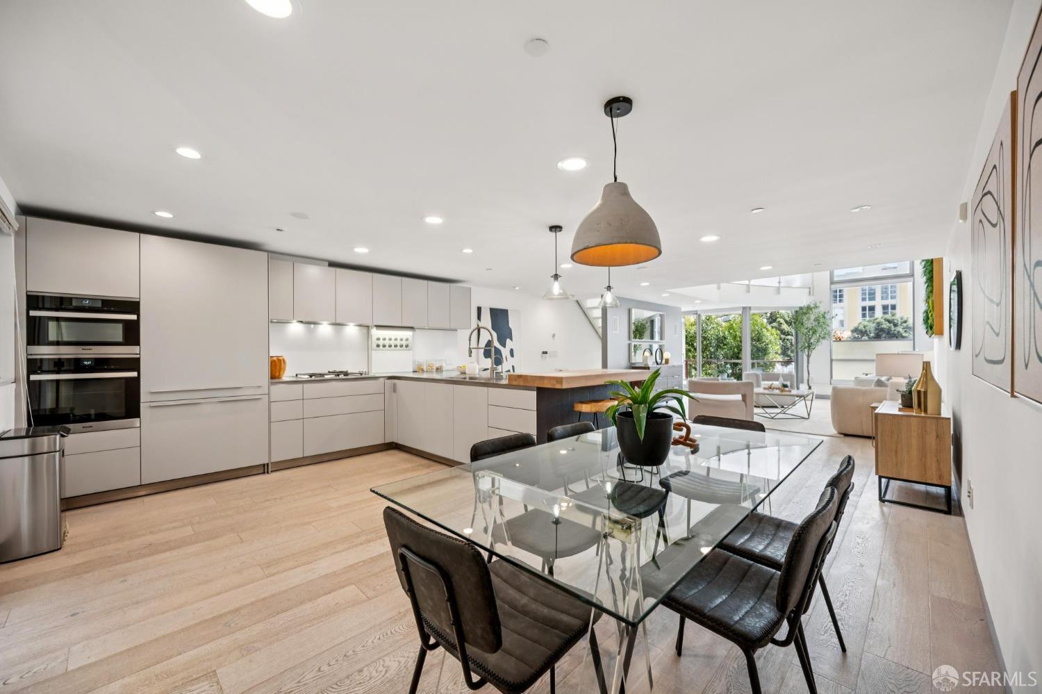 Detail Gallery Image 22 of 52 For 188 South Park St #3,  San Francisco,  CA 94107 - 2 Beds | 2/1 Baths