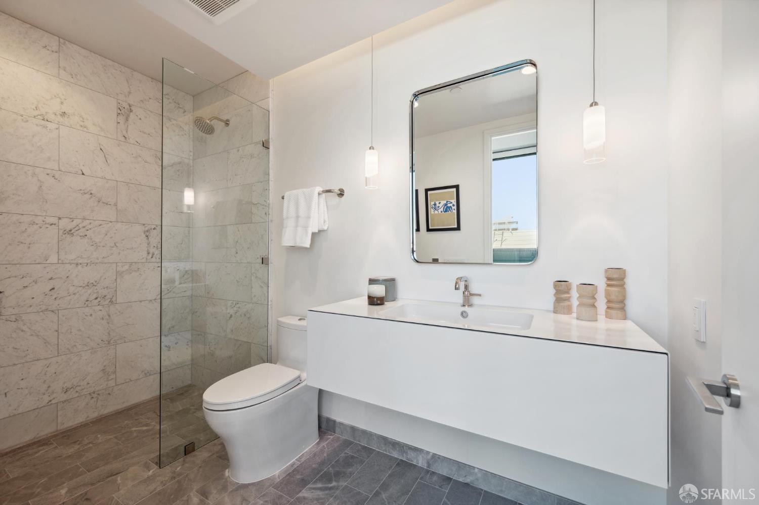 Detail Gallery Image 33 of 47 For 3657 California St, San Francisco,  CA 94118 - 3 Beds | 3 Baths