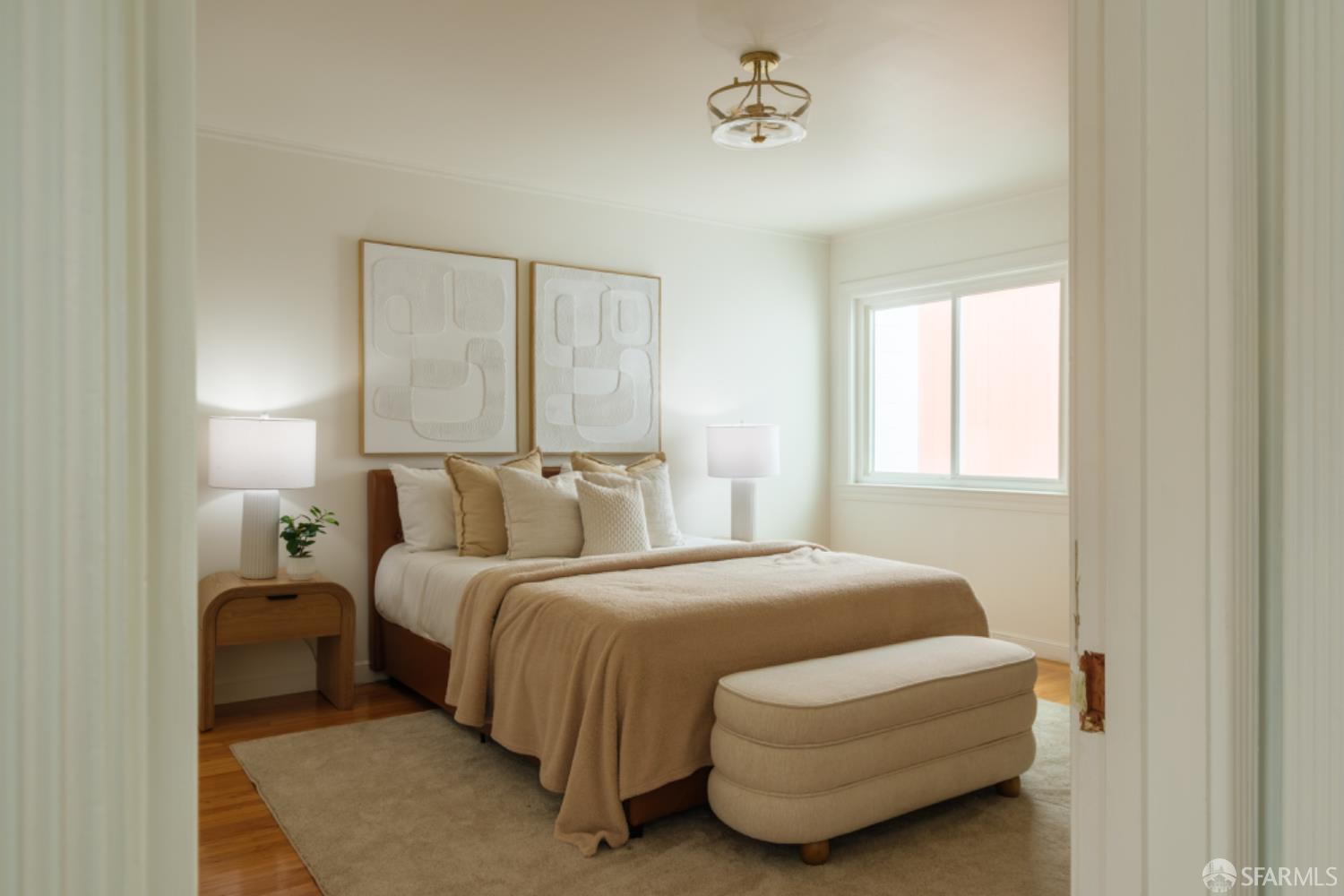Detail Gallery Image 9 of 24 For 1547 Mckinnon Ave, San Francisco,  CA 94124 - 2 Beds | 1 Baths
