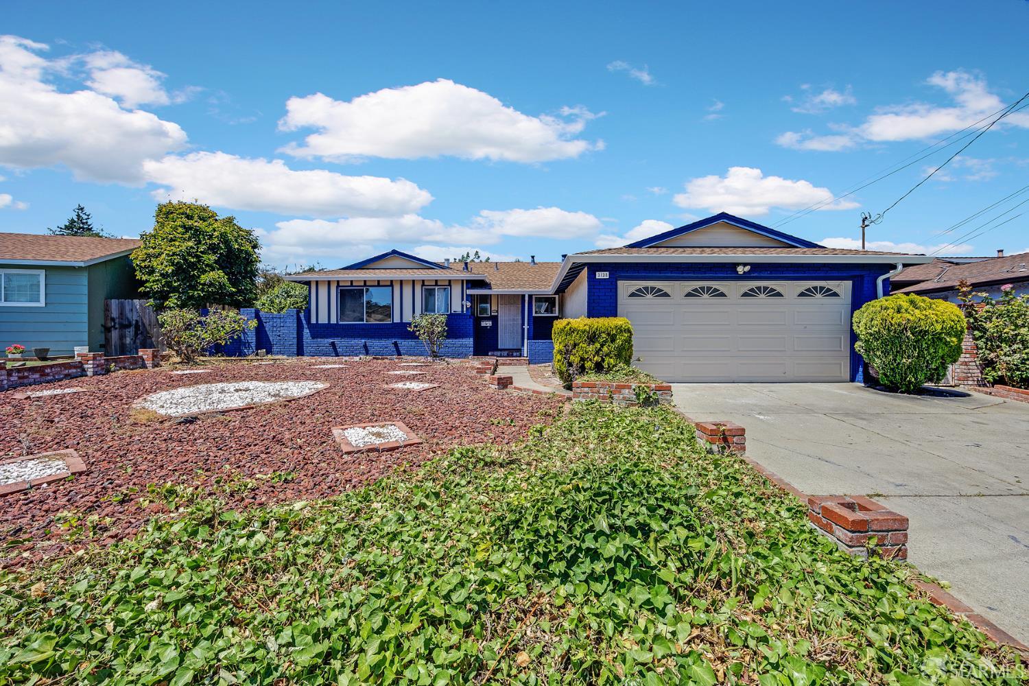Detail Gallery Image 2 of 38 For 3138 Flannery Rd Rd, San Pablo,  CA 94806 - 4 Beds | 2 Baths