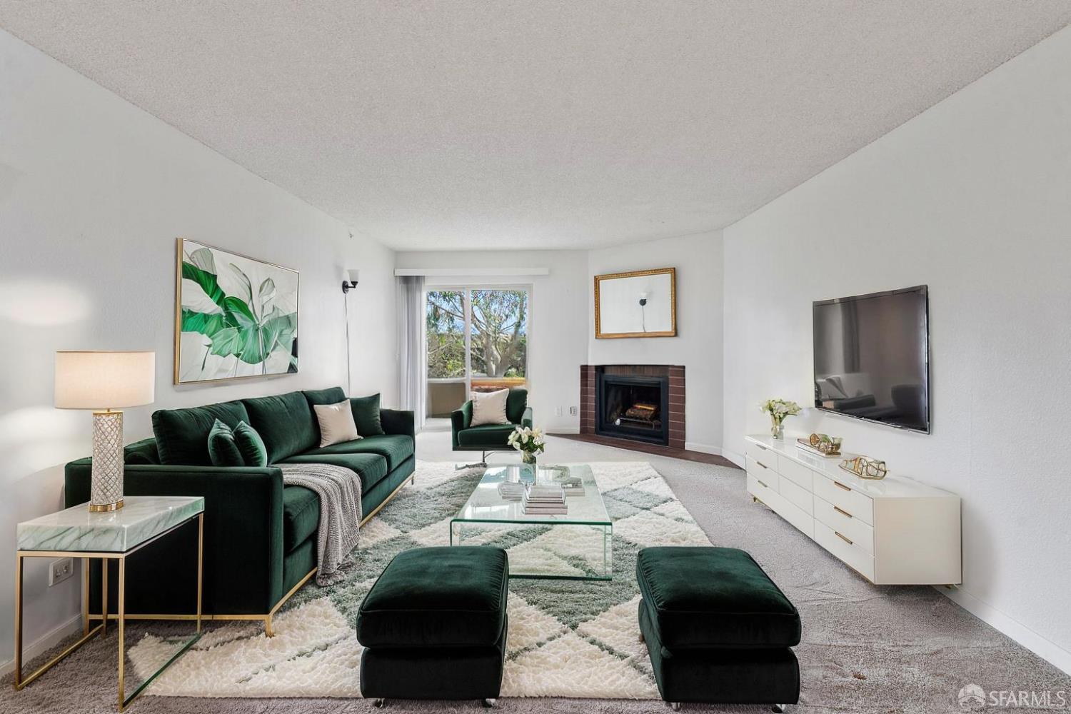 Detail Gallery Image 1 of 40 For 332 Philip Dr #103,  Daly City,  CA 94015 - 2 Beds | 2 Baths