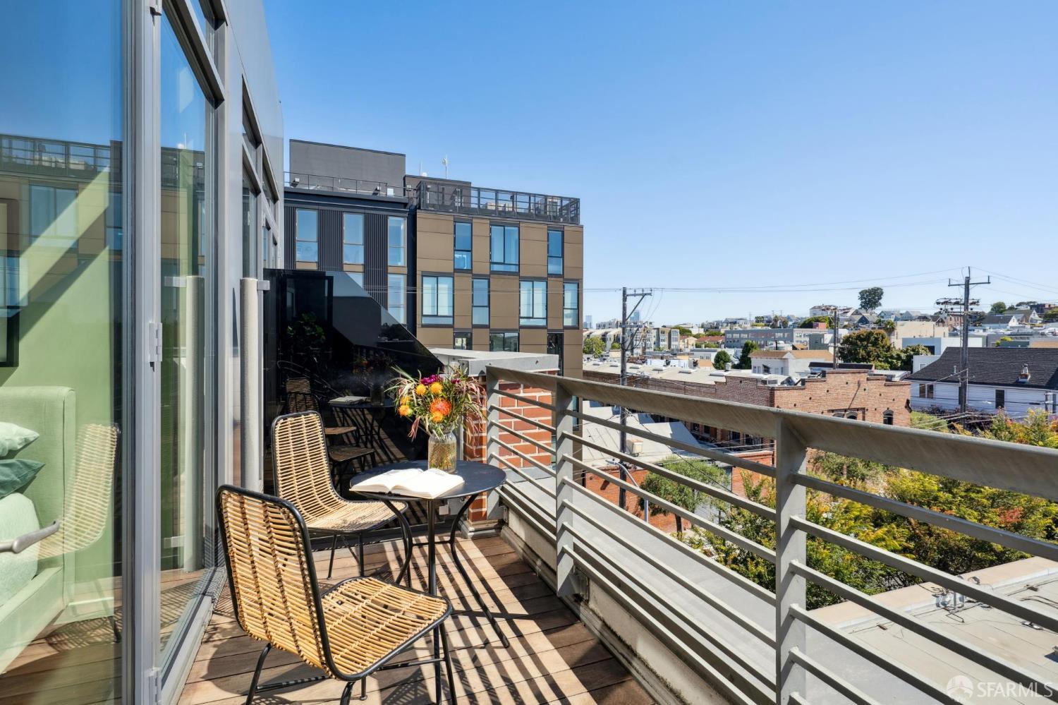 Detail Gallery Image 44 of 56 For 2101 Bryant St #306,  San Francisco,  CA 94110 - 3 Beds | 3 Baths