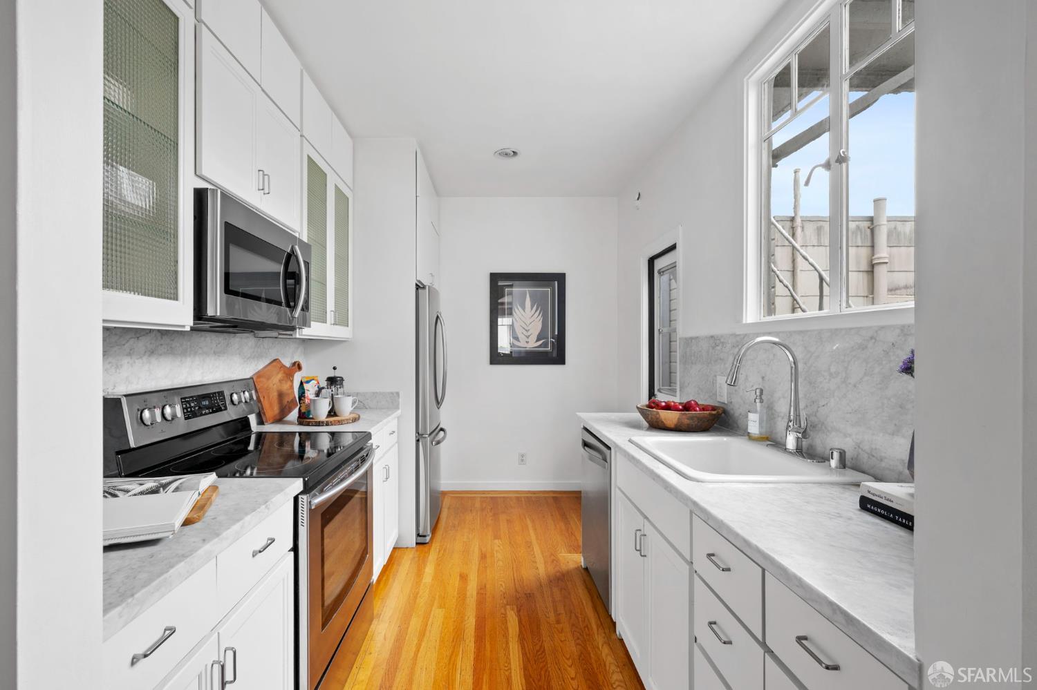 Detail Gallery Image 16 of 43 For 3675 Fillmore St #201,  San Francisco,  CA 94123 - 1 Beds | 1 Baths
