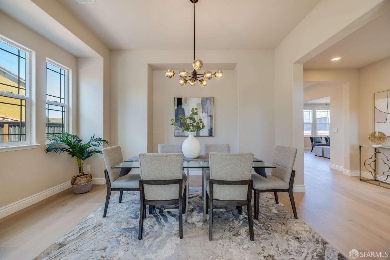 Detail Gallery Image 5 of 52 For 5619 Wells Ln, San Ramon,  CA 94582 - 5 Beds | 3/1 Baths