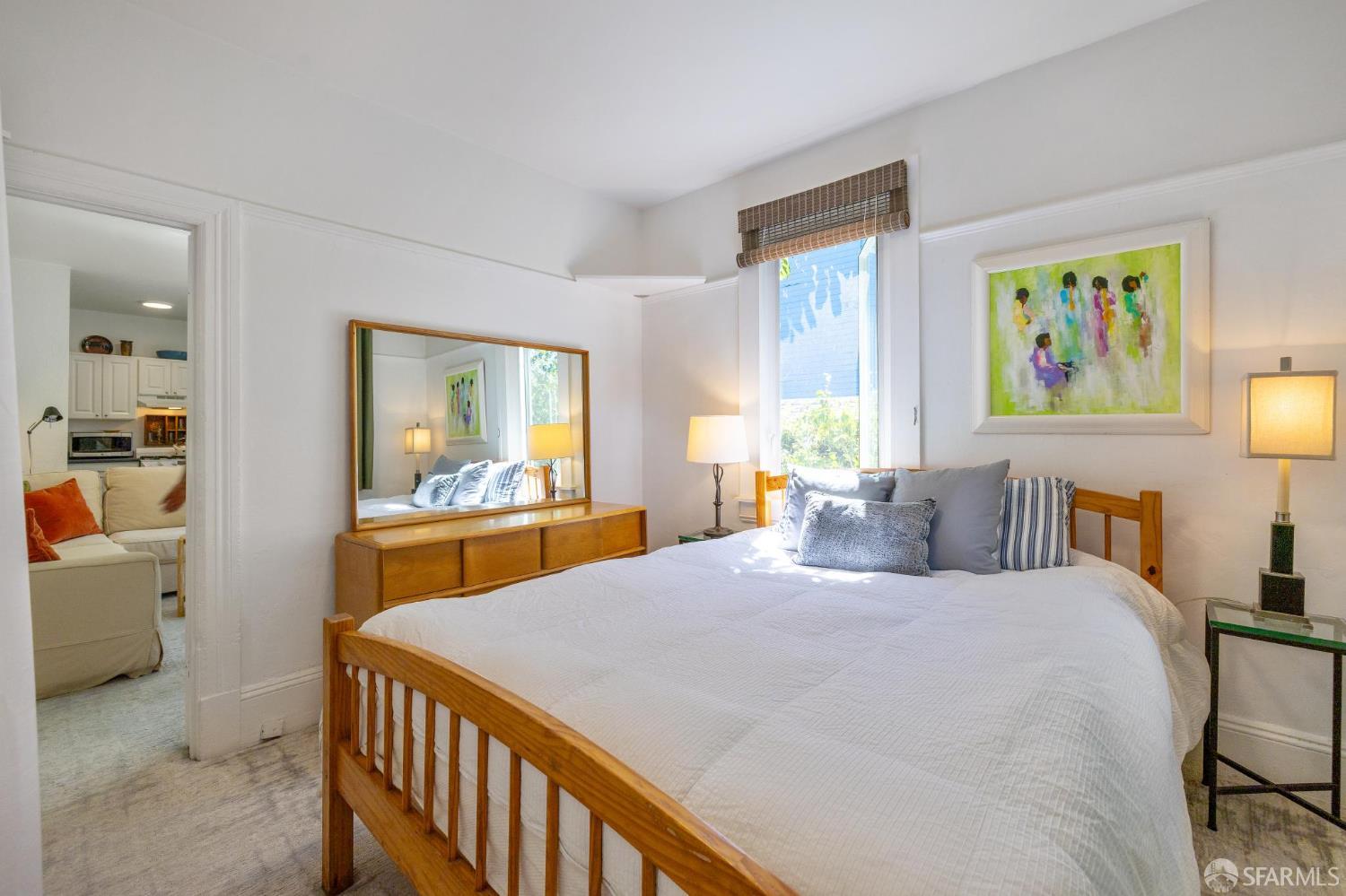 Detail Gallery Image 4 of 30 For 1742 Blake St #2,  Berkeley,  CA 94703 - 1 Beds | 1 Baths