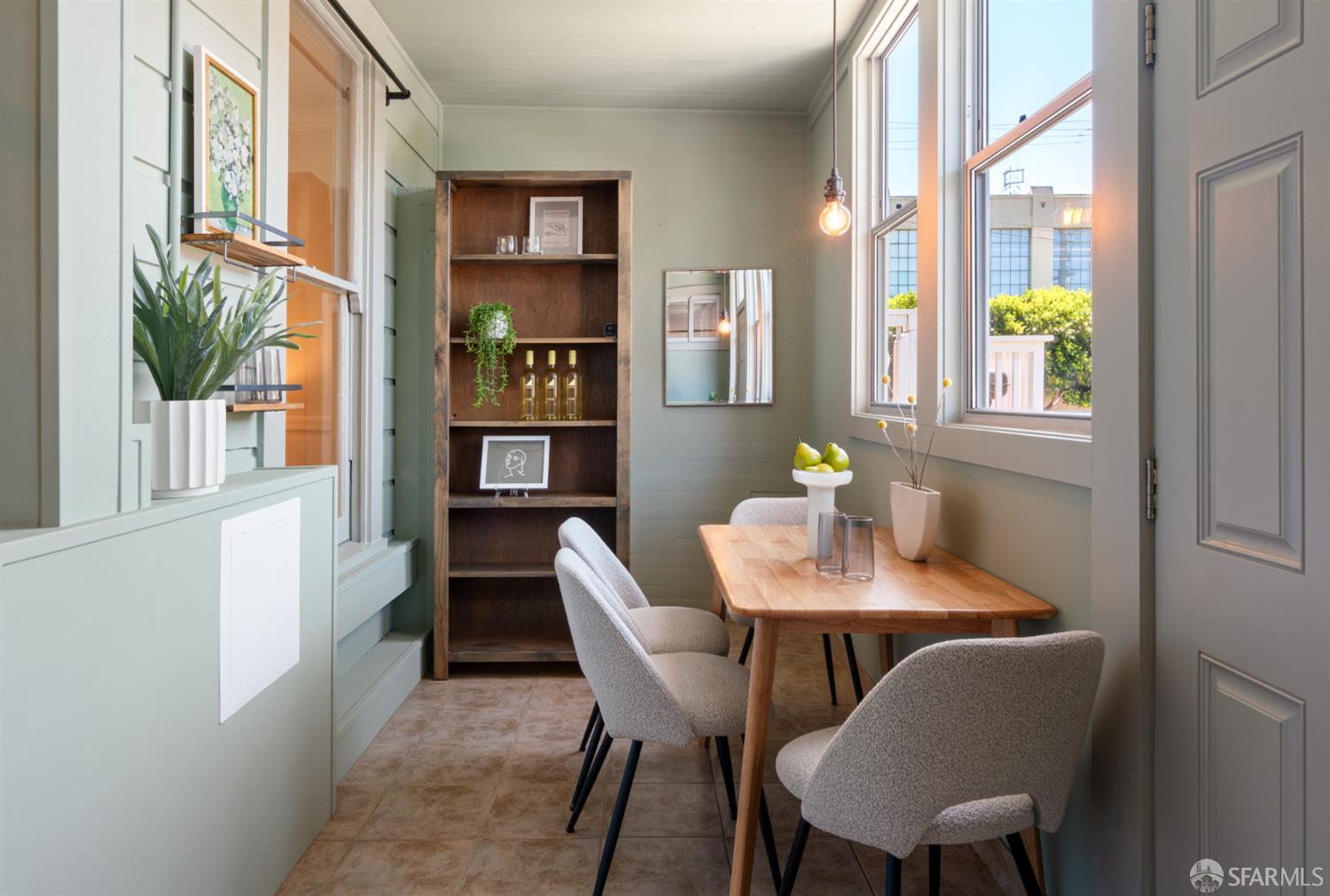Detail Gallery Image 16 of 33 For 1384 Utah St, San Francisco,  CA 94110 - 2 Beds | 1 Baths