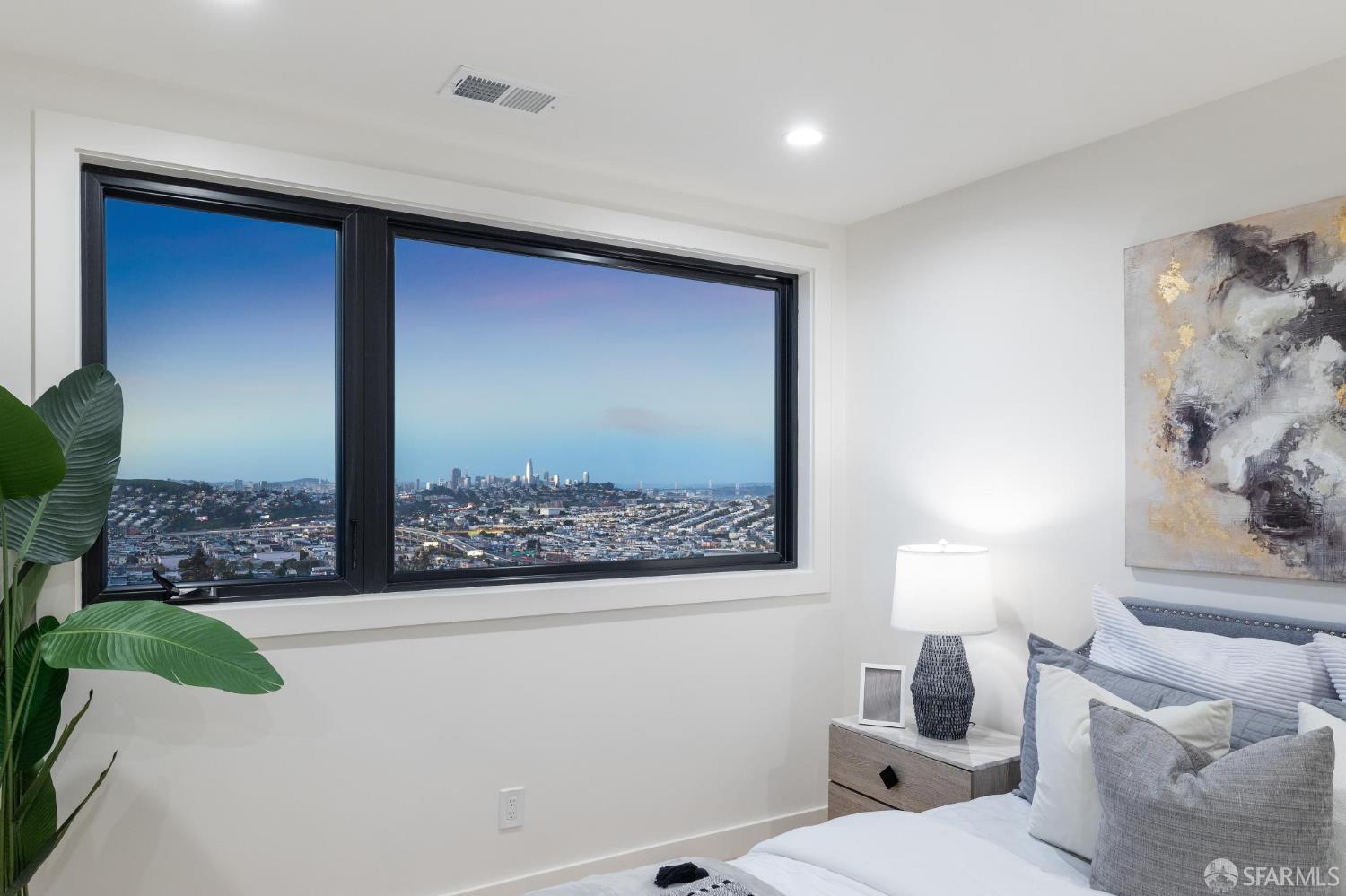 Detail Gallery Image 10 of 72 For 248 Ordway St, San Francisco,  CA 94134 - 4 Beds | 3 Baths
