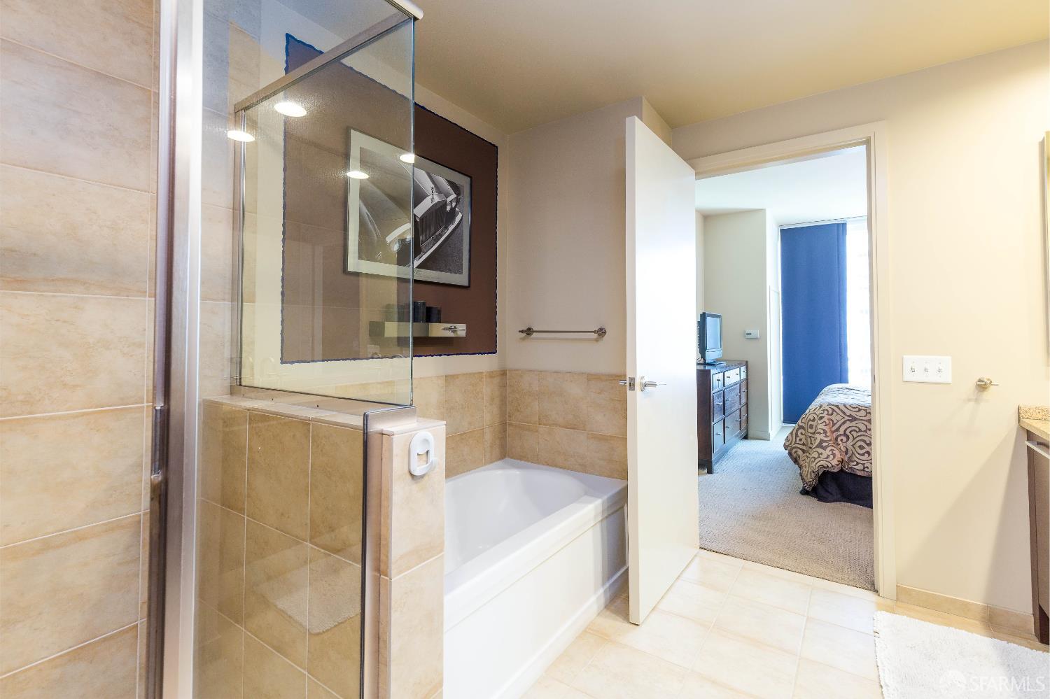 Detail Gallery Image 12 of 34 For 425 1st St #2406,  San Francisco,  CA 94105 - 2 Beds | 2 Baths