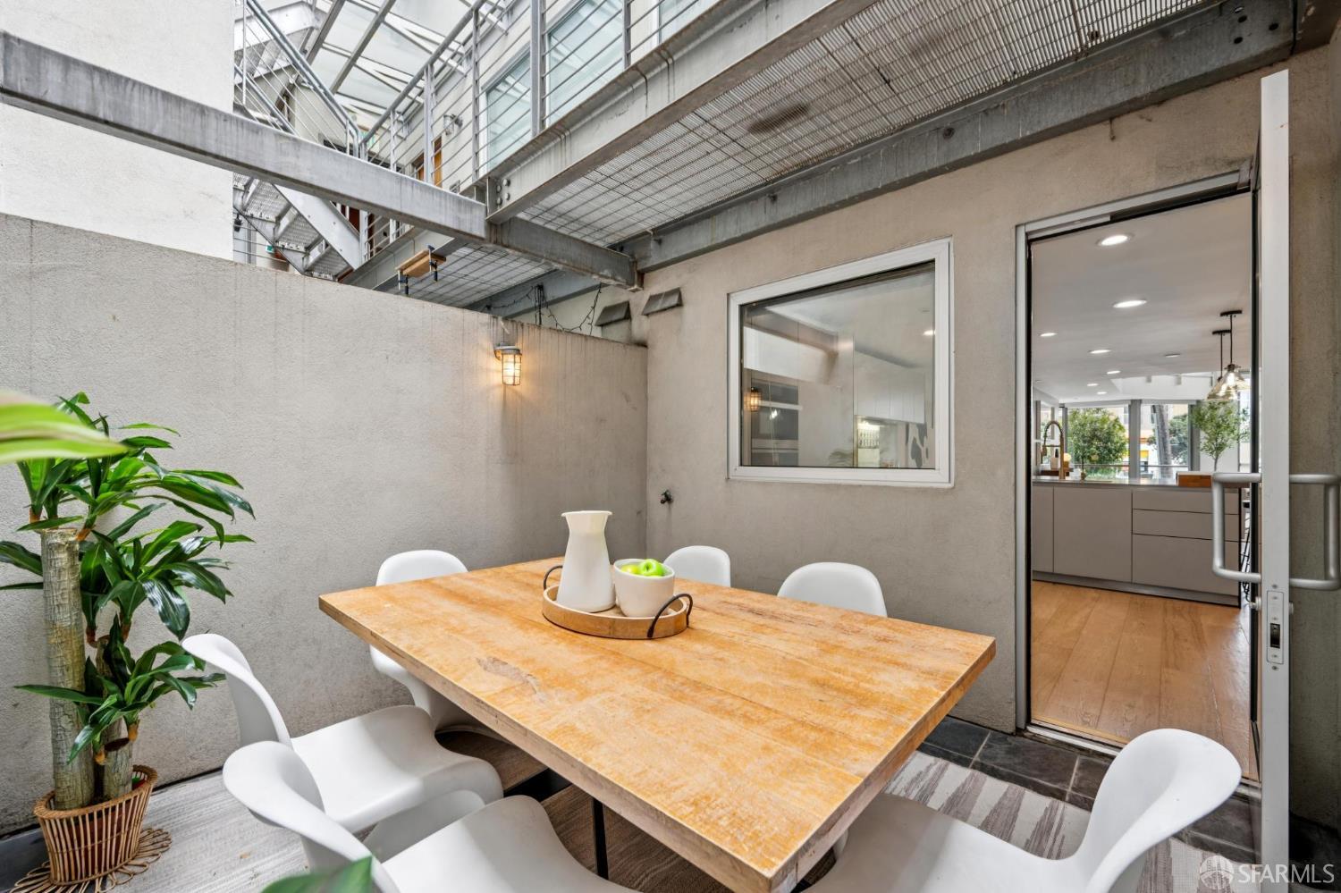 Detail Gallery Image 31 of 52 For 188 South Park St #3,  San Francisco,  CA 94107 - 2 Beds | 2/1 Baths