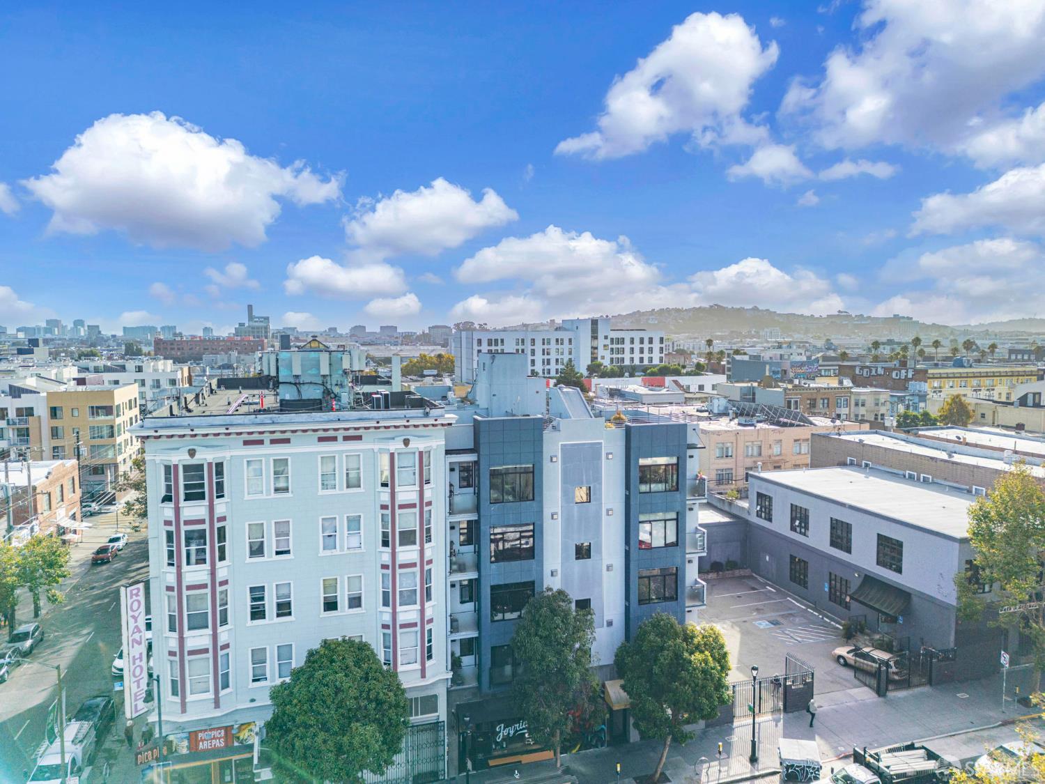 Detail Gallery Image 38 of 41 For 413 Valencia St #303,  San Francisco,  CA 94103 - 2 Beds | 2 Baths