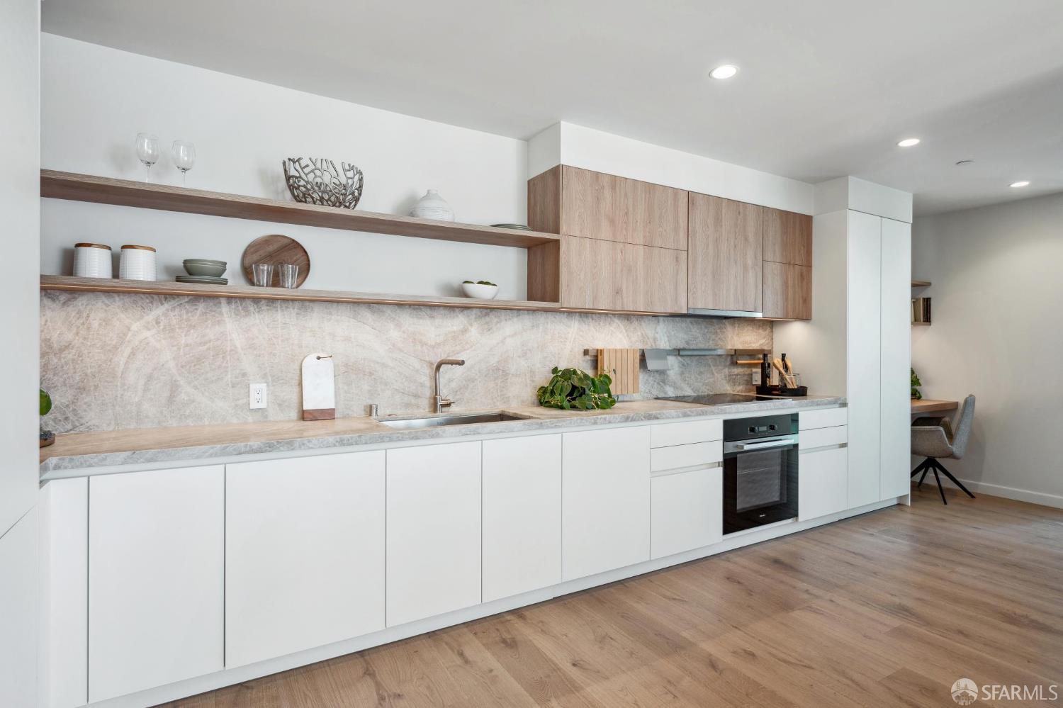 Detail Gallery Image 20 of 47 For 3657 California St, San Francisco,  CA 94118 - 3 Beds | 3 Baths