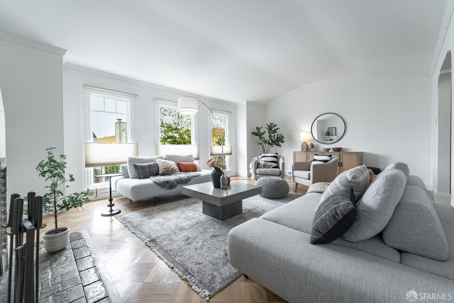 Detail Gallery Image 5 of 38 For 2212 15th Ave, San Francisco,  CA 94116 - 2 Beds | 1 Baths