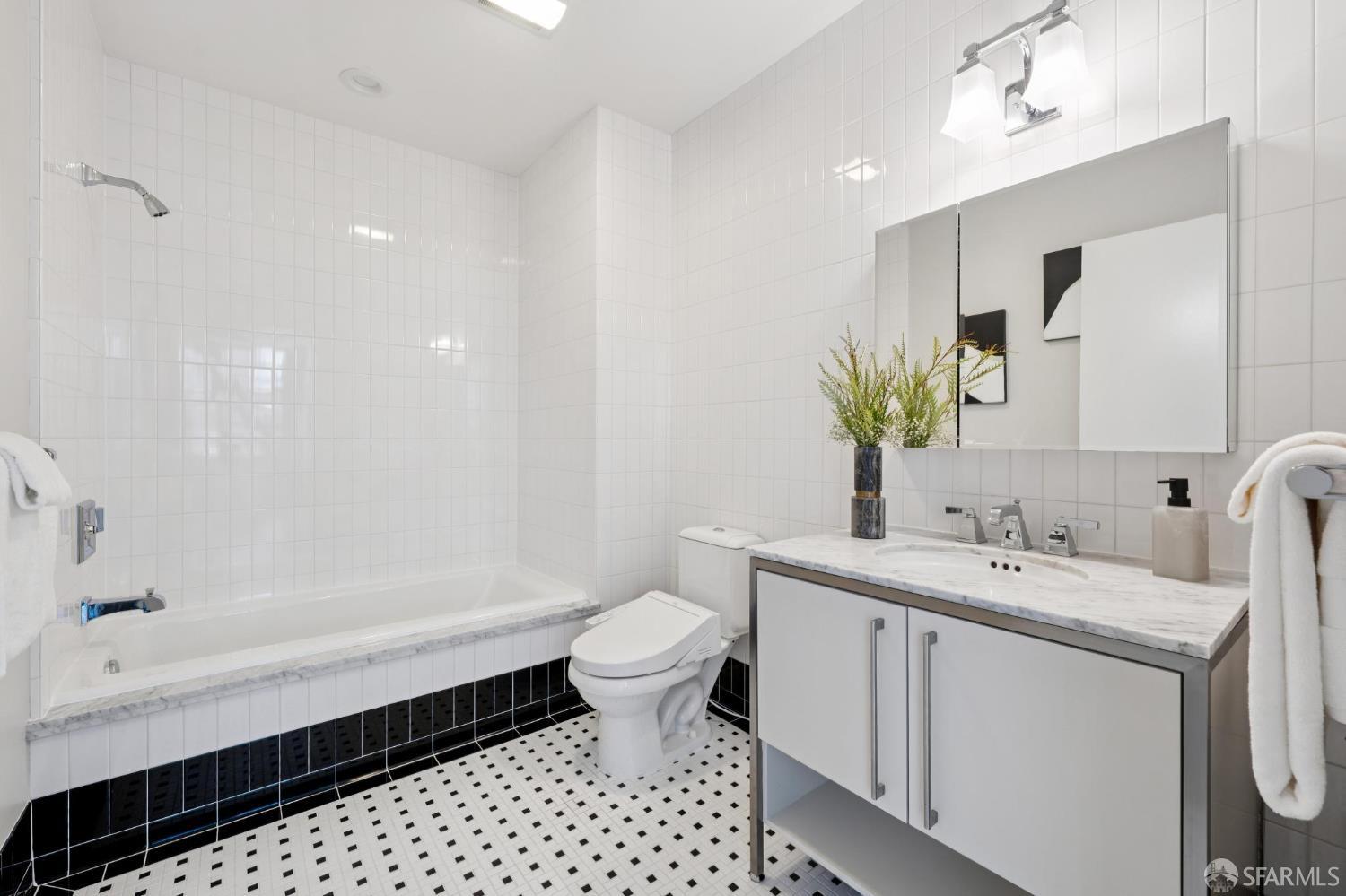Detail Gallery Image 26 of 56 For 2101 Bryant St #306,  San Francisco,  CA 94110 - 3 Beds | 3 Baths