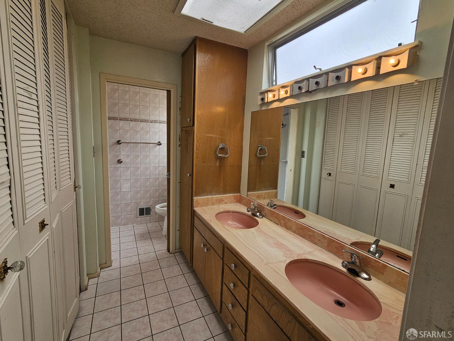 Detail Gallery Image 6 of 26 For 83 Parkside Ave, Daly City,  CA 94015 - 3 Beds | 2/1 Baths