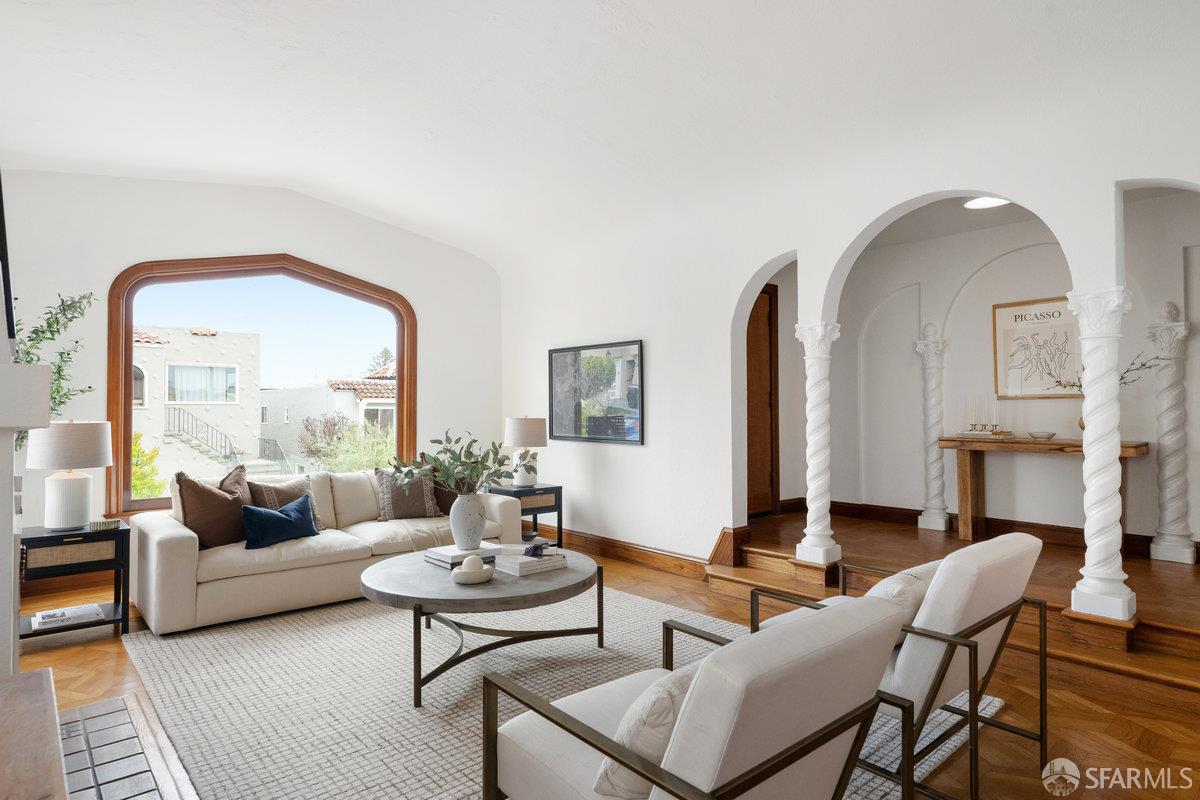 Detail Gallery Image 5 of 51 For 115 Pinehurst Way, San Francisco,  CA 94127 - 3 Beds | 3 Baths