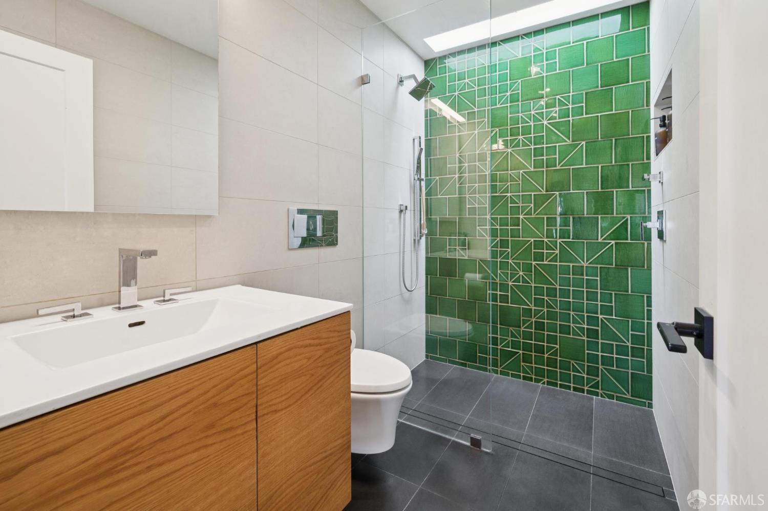 Detail Gallery Image 29 of 62 For 1515 Van Dyke Ave, San Francisco,  CA 94124 - 4 Beds | 2 Baths